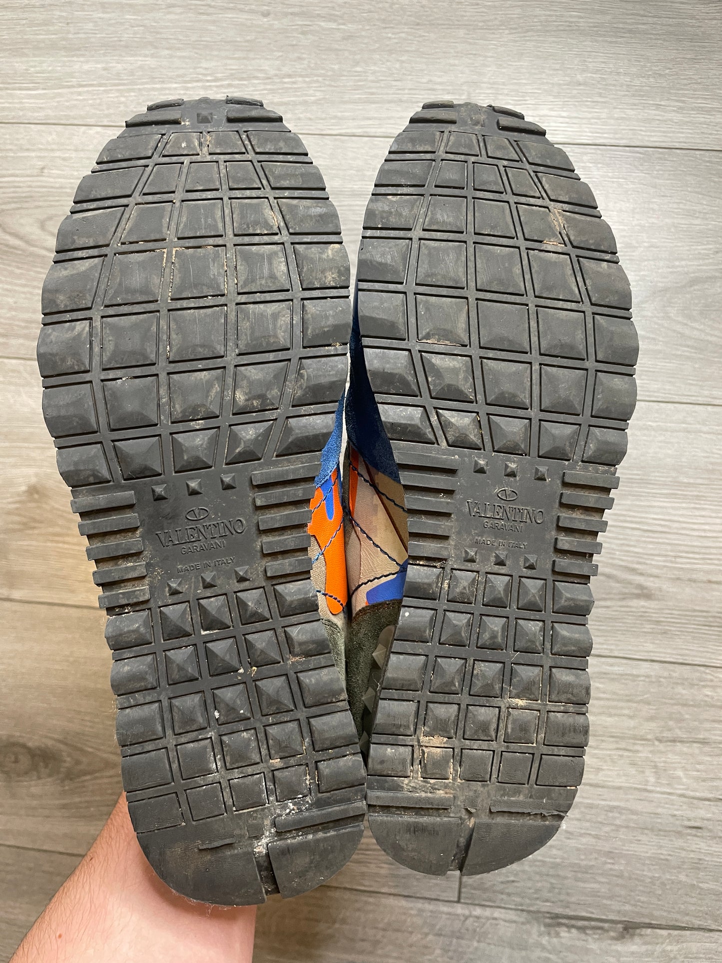 Valentino rock runners