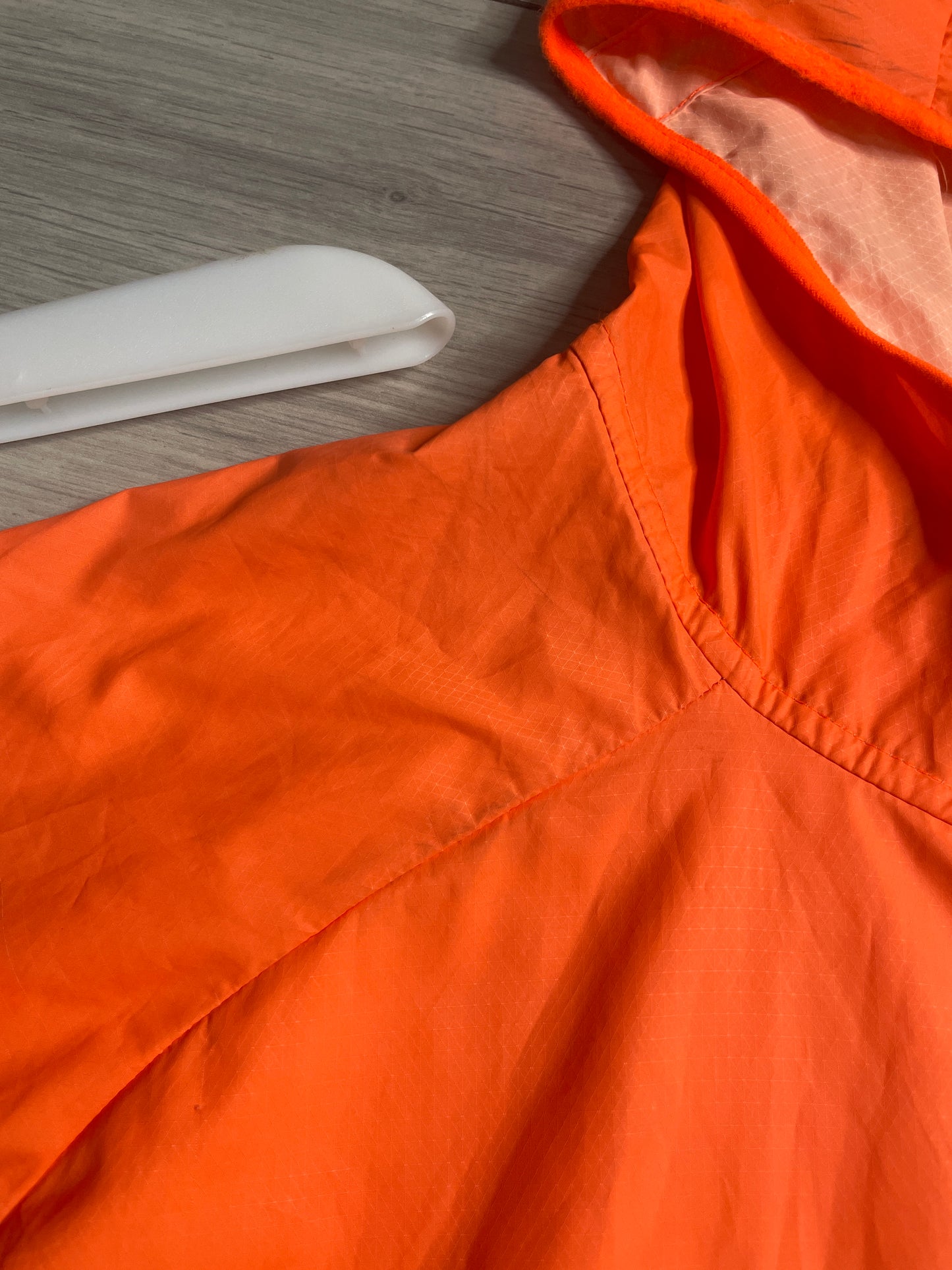Nike Gradient Sunset Windbreaker