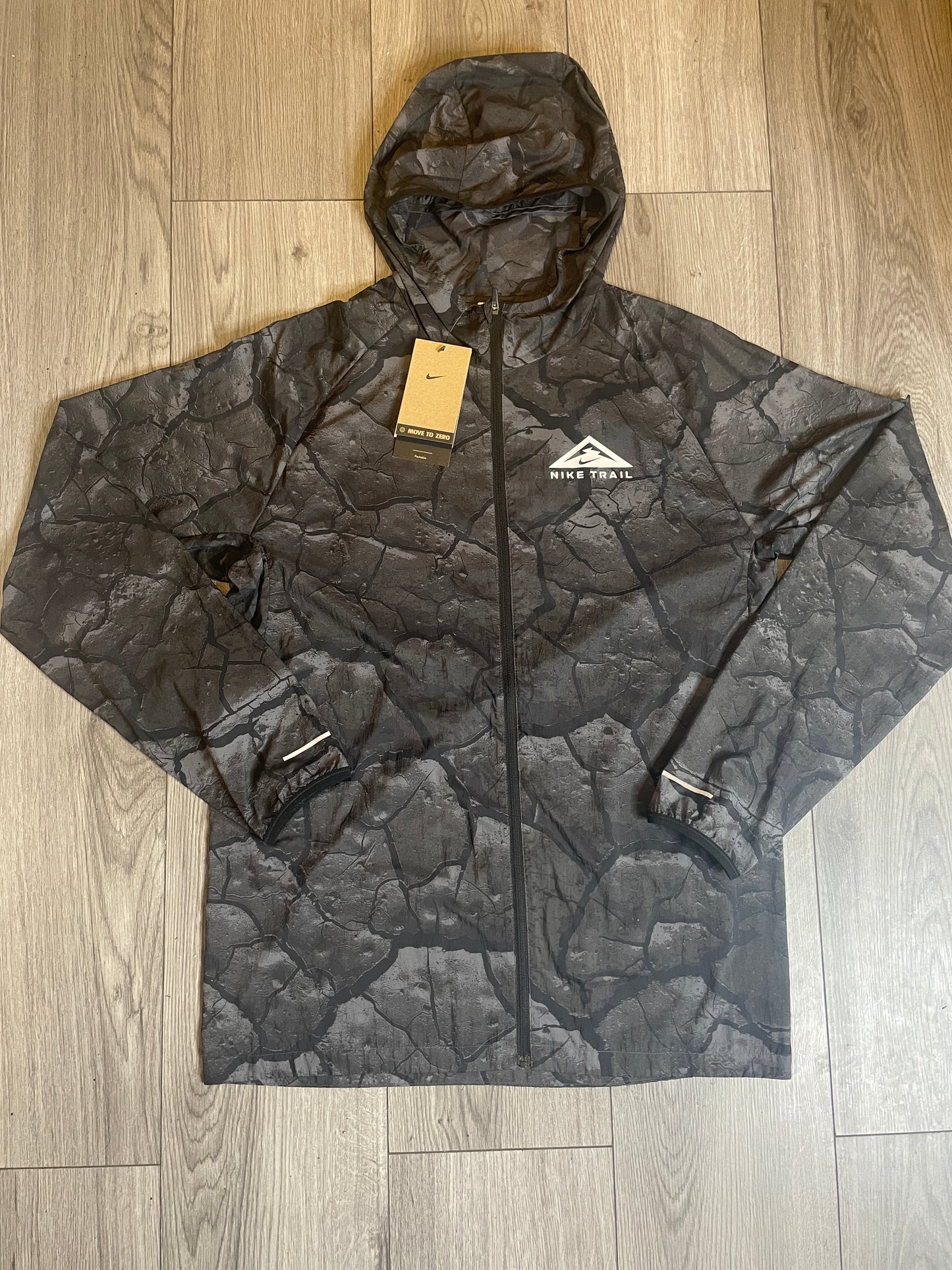 Nike trail Areez Set