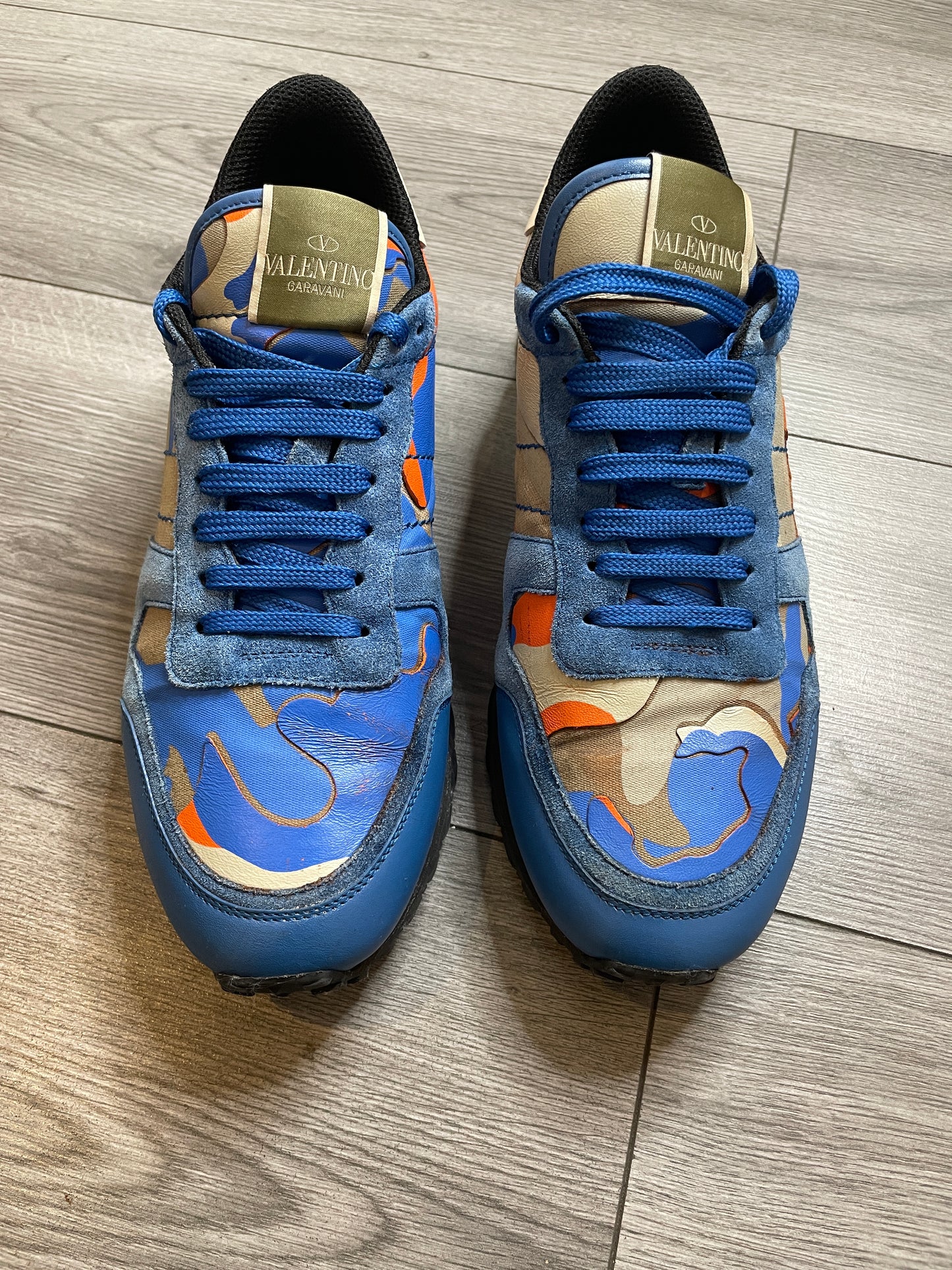 Valentino rock runners