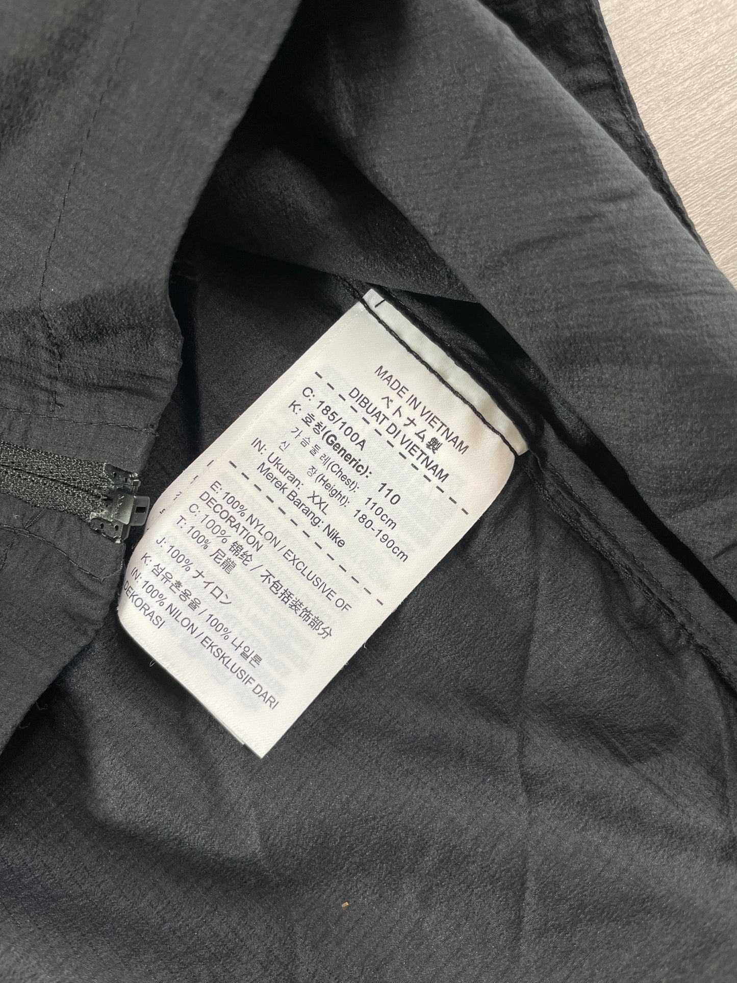 Nike Impossibly Light Windbreaker
