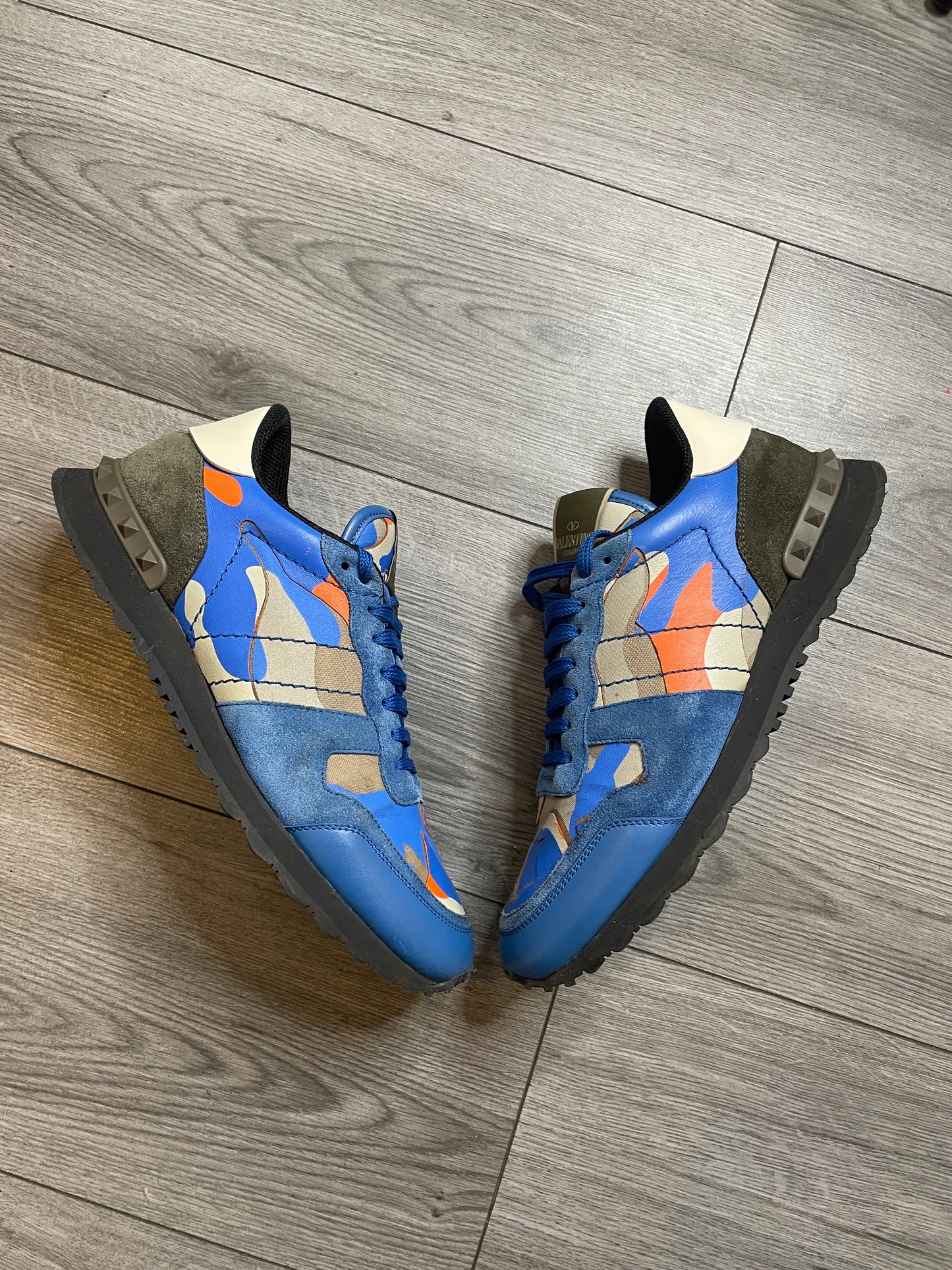 Valentino rock runners