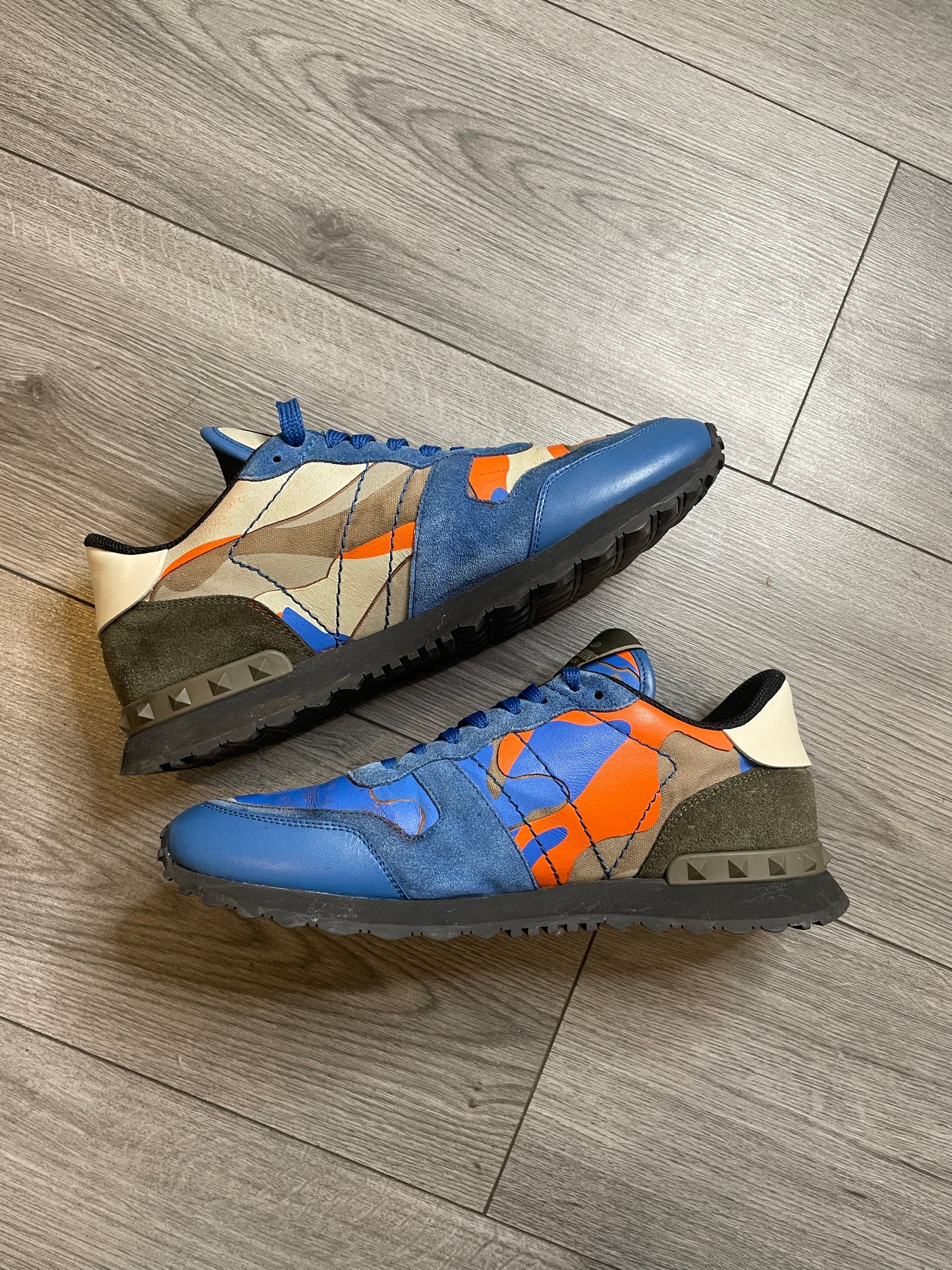 Valentino rock runners