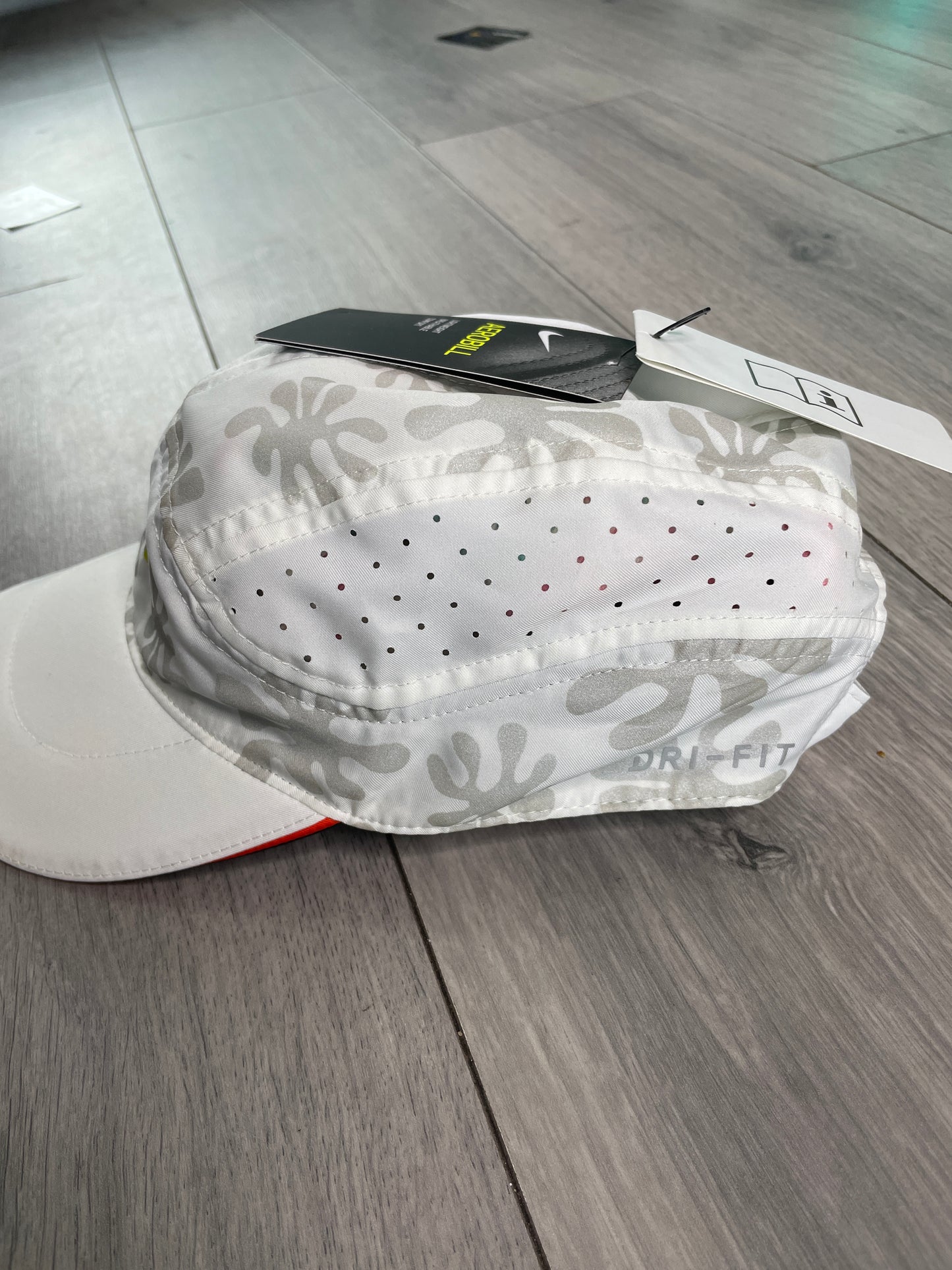 Nike A.I.R Chaz Bear Cap 🧢