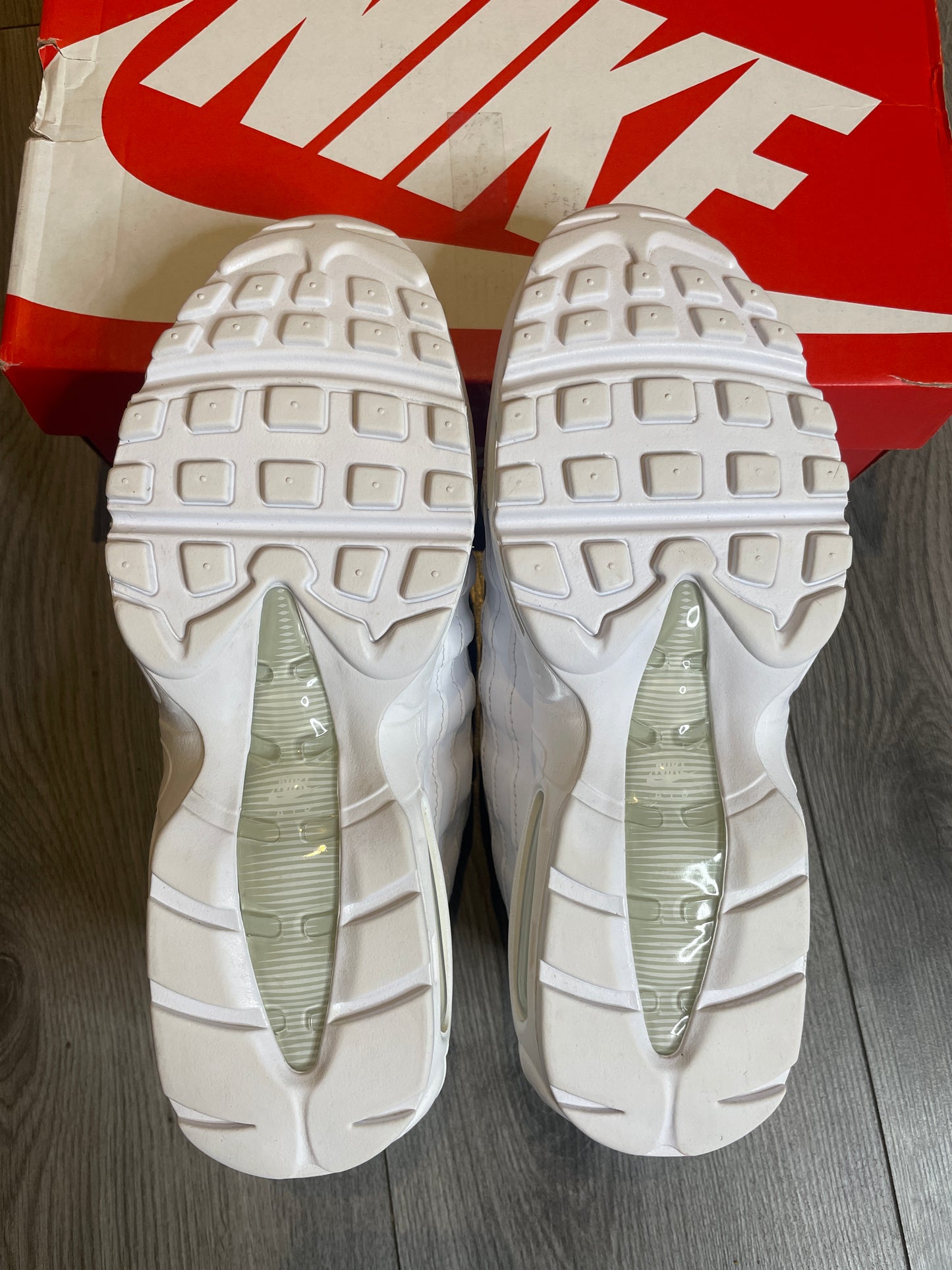 Air max 95 essential white