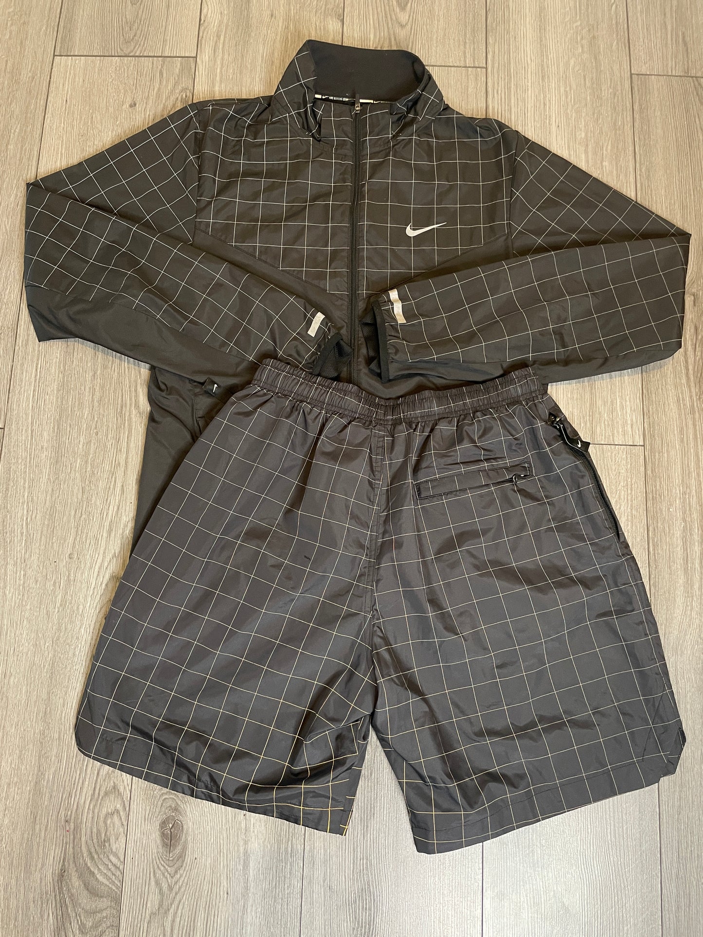 Nike Grid Flash Set 📸