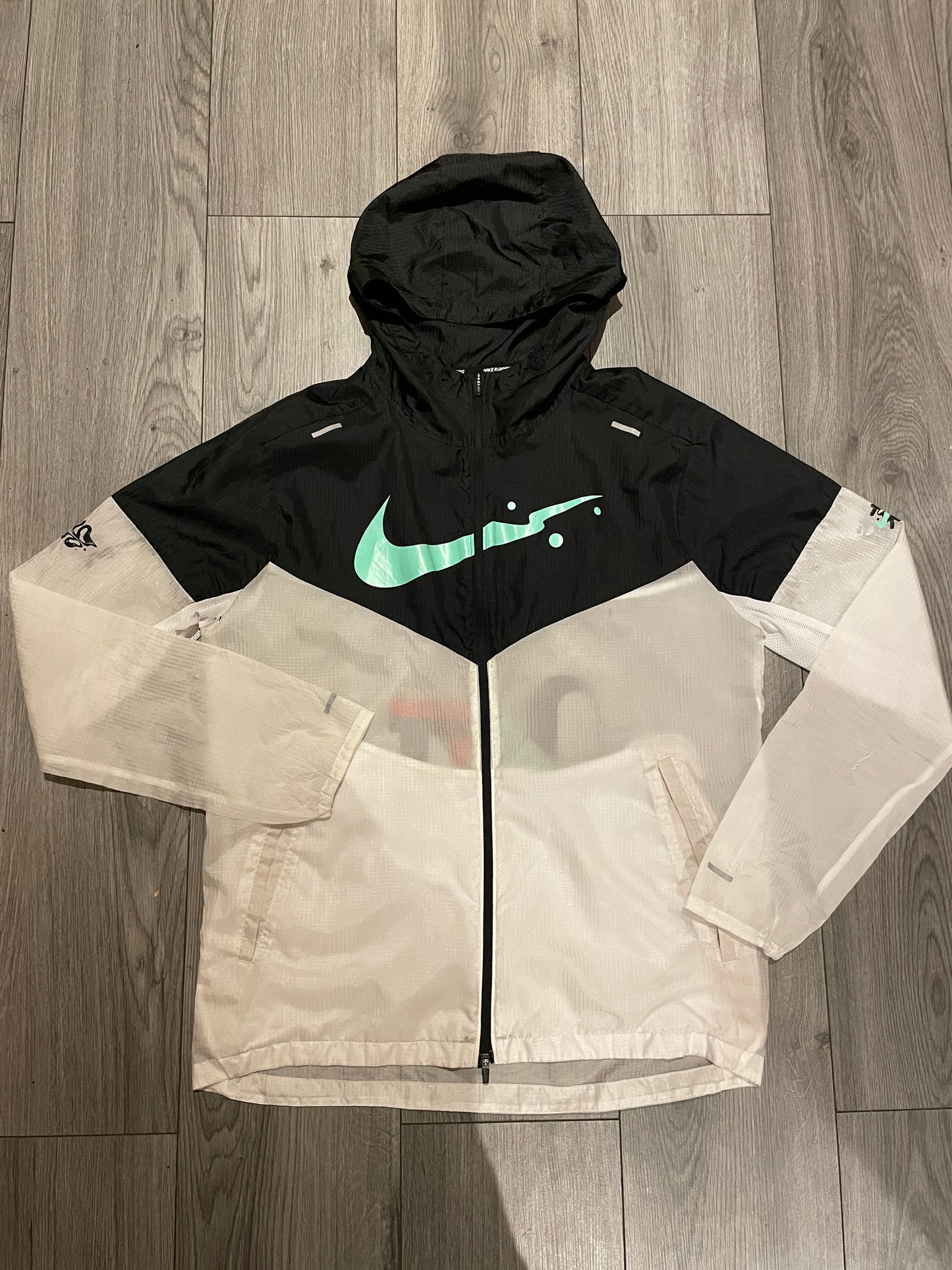 Nike Tokyo Windbreaker