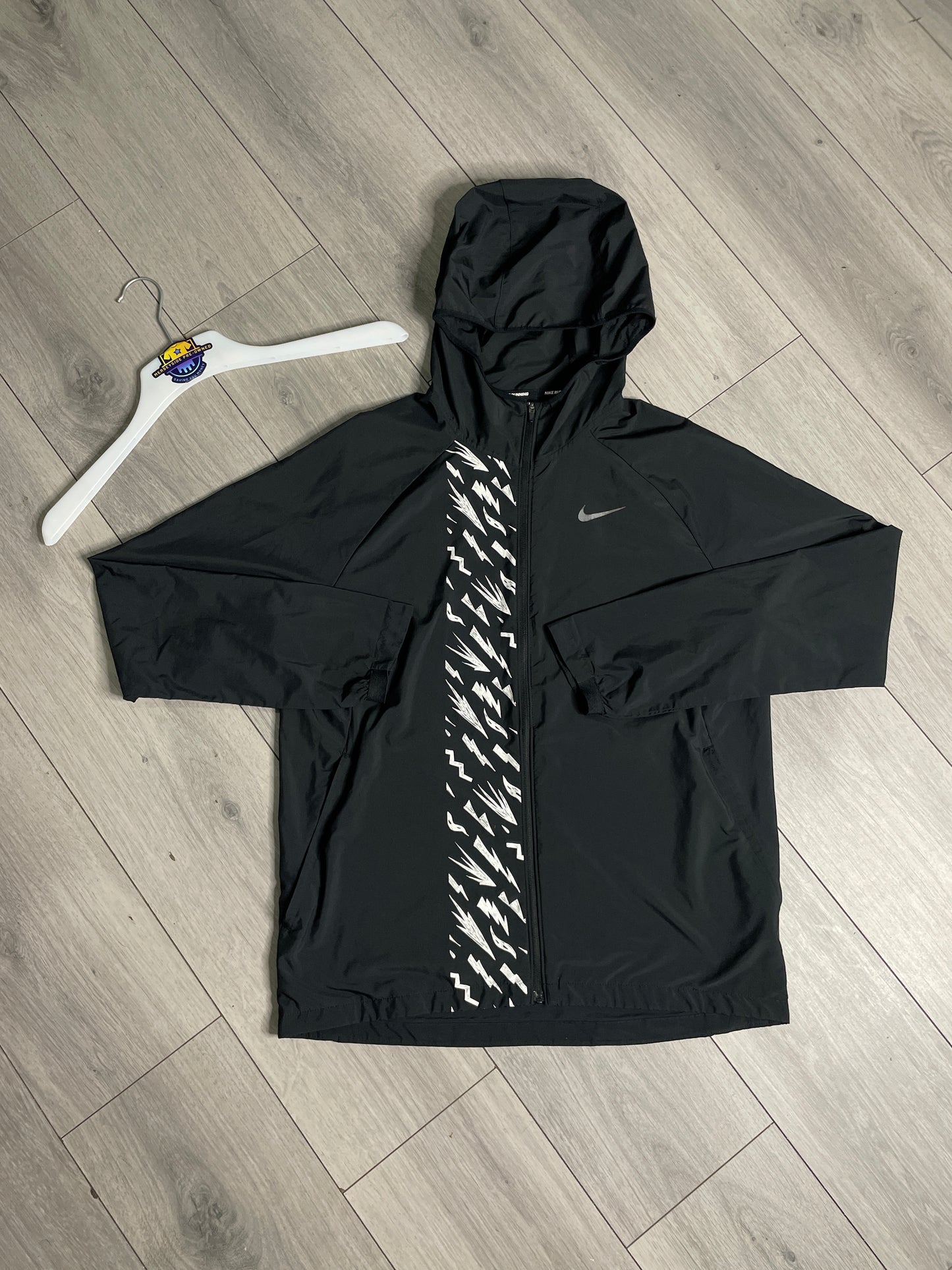 Nike Bolt Windbreaker ⚡️