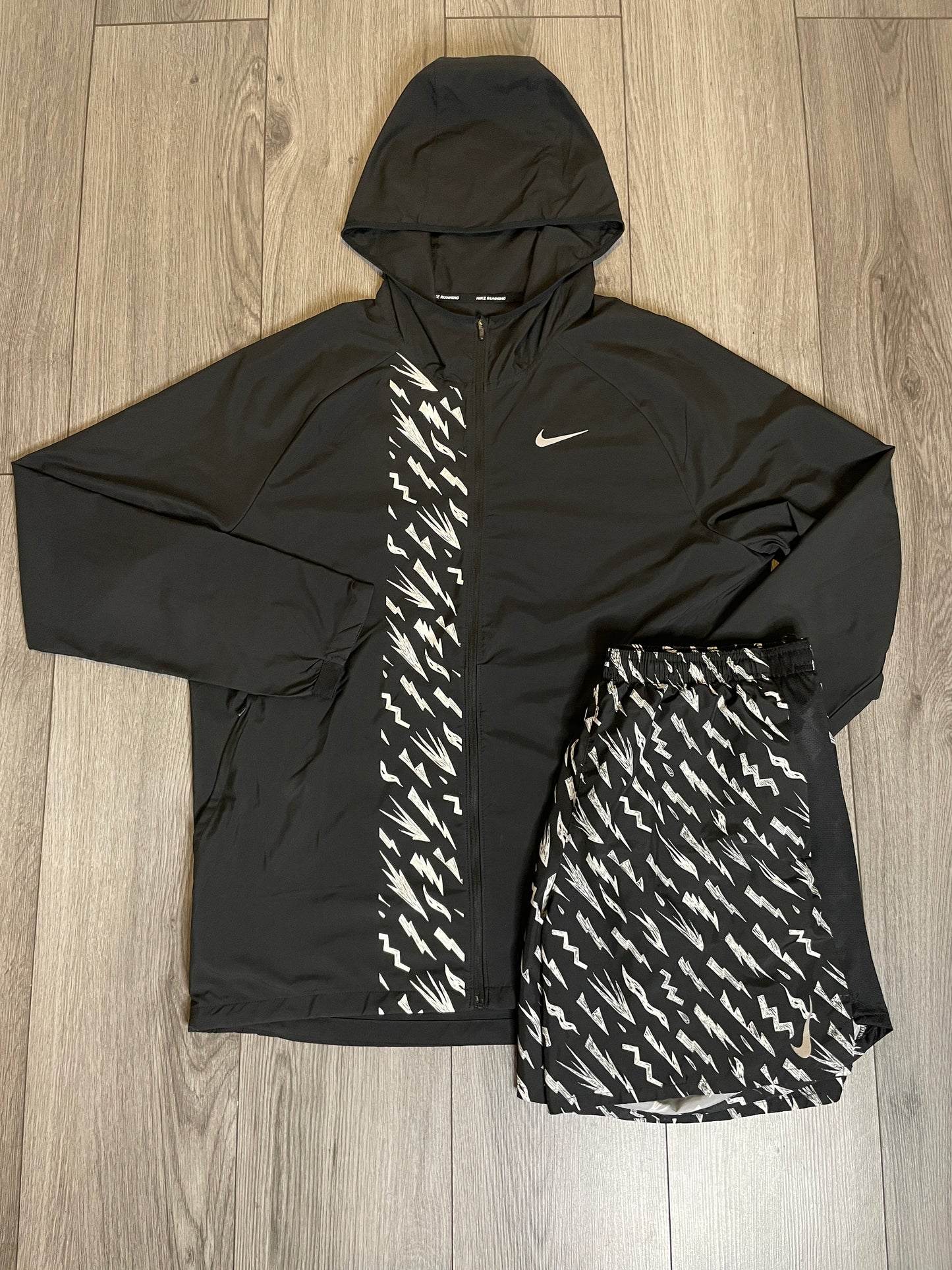 Nike Bolt Set ⚡️