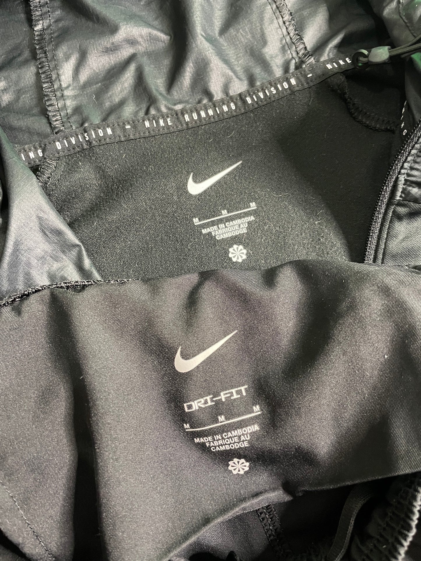 Nike Running Division Set