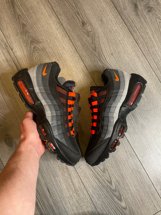 Airmax 95 Hyper Crimson 9.5UK