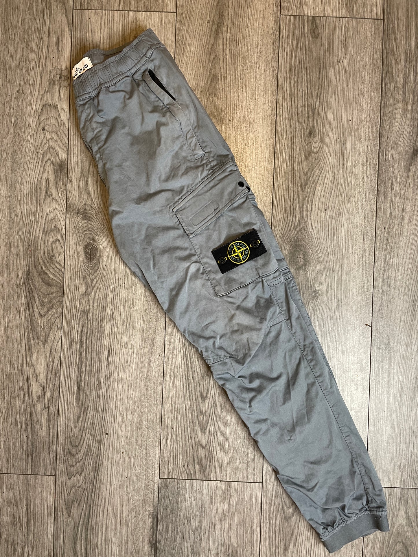 Stone island cargos grey 30”
