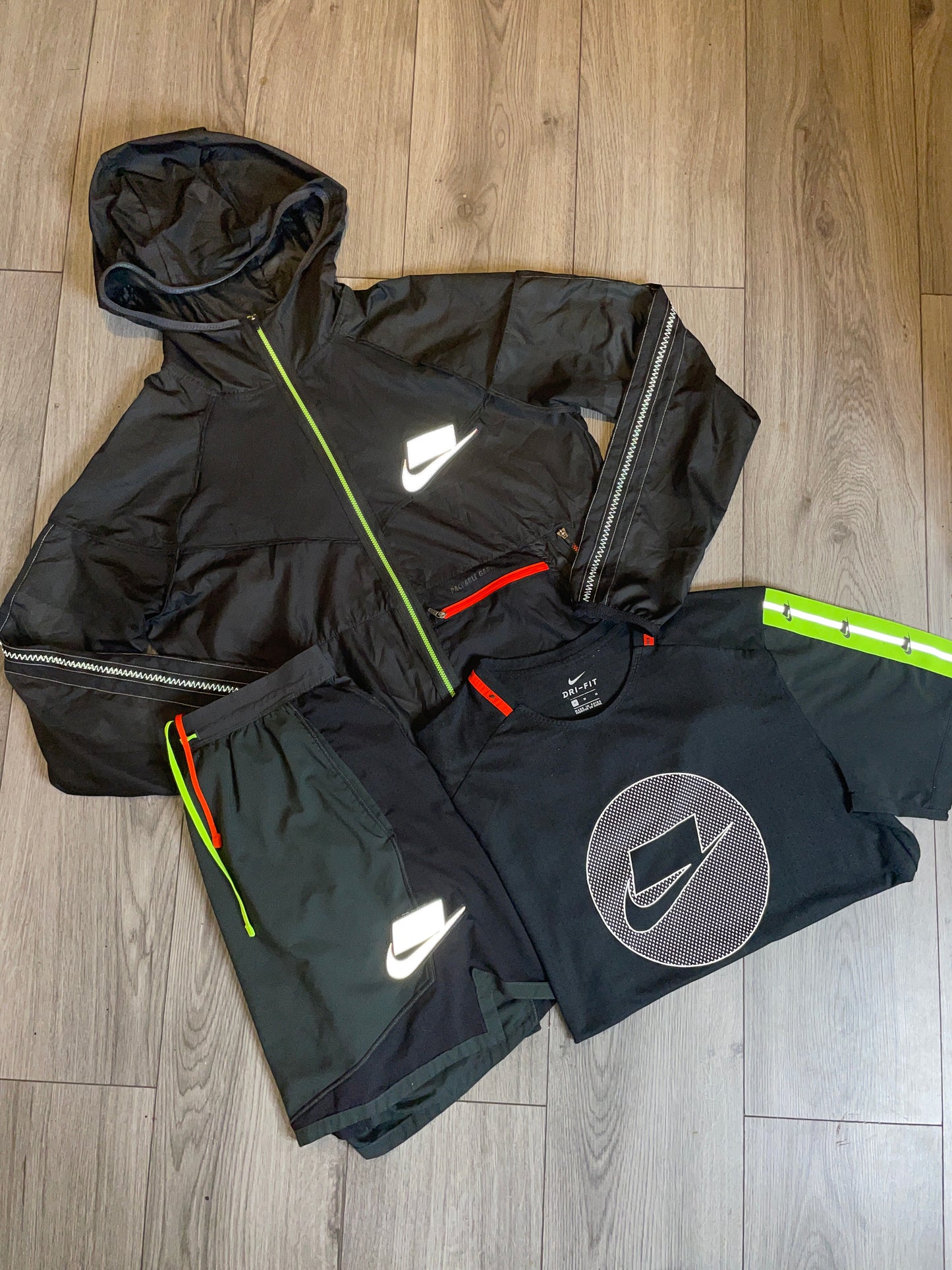Nike Wild-Run Meekz set