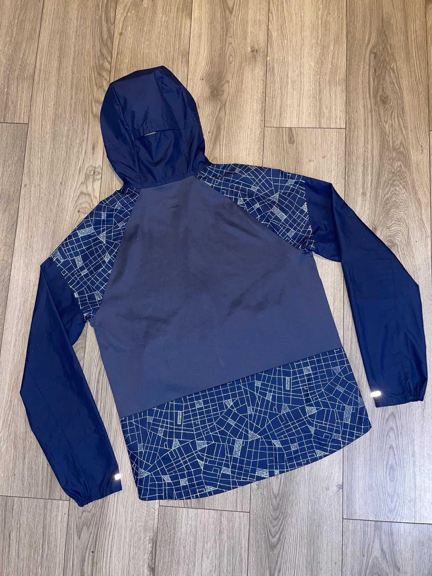 Nike windbreaker web