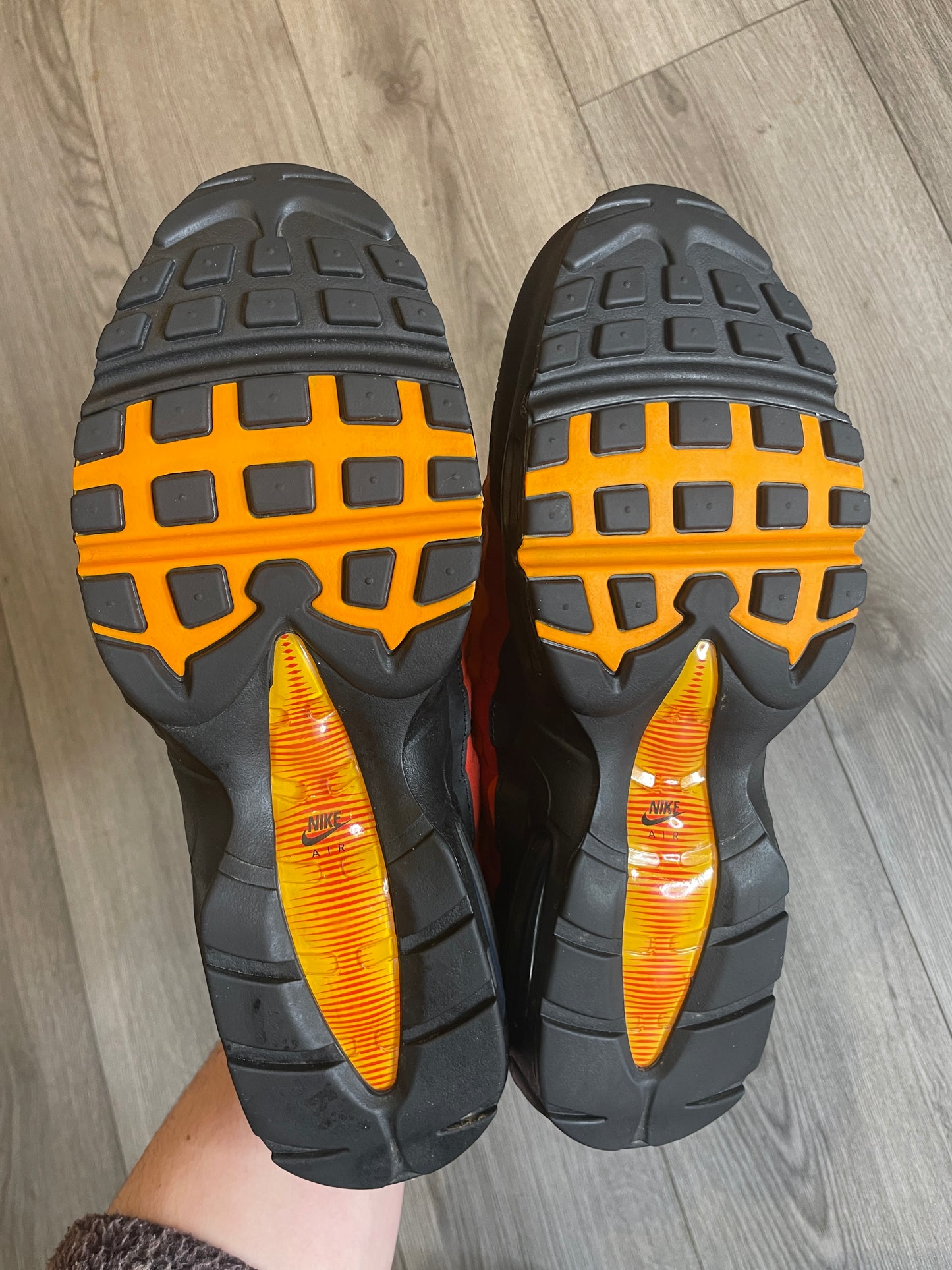 Airmax 95 Rayguns size 9