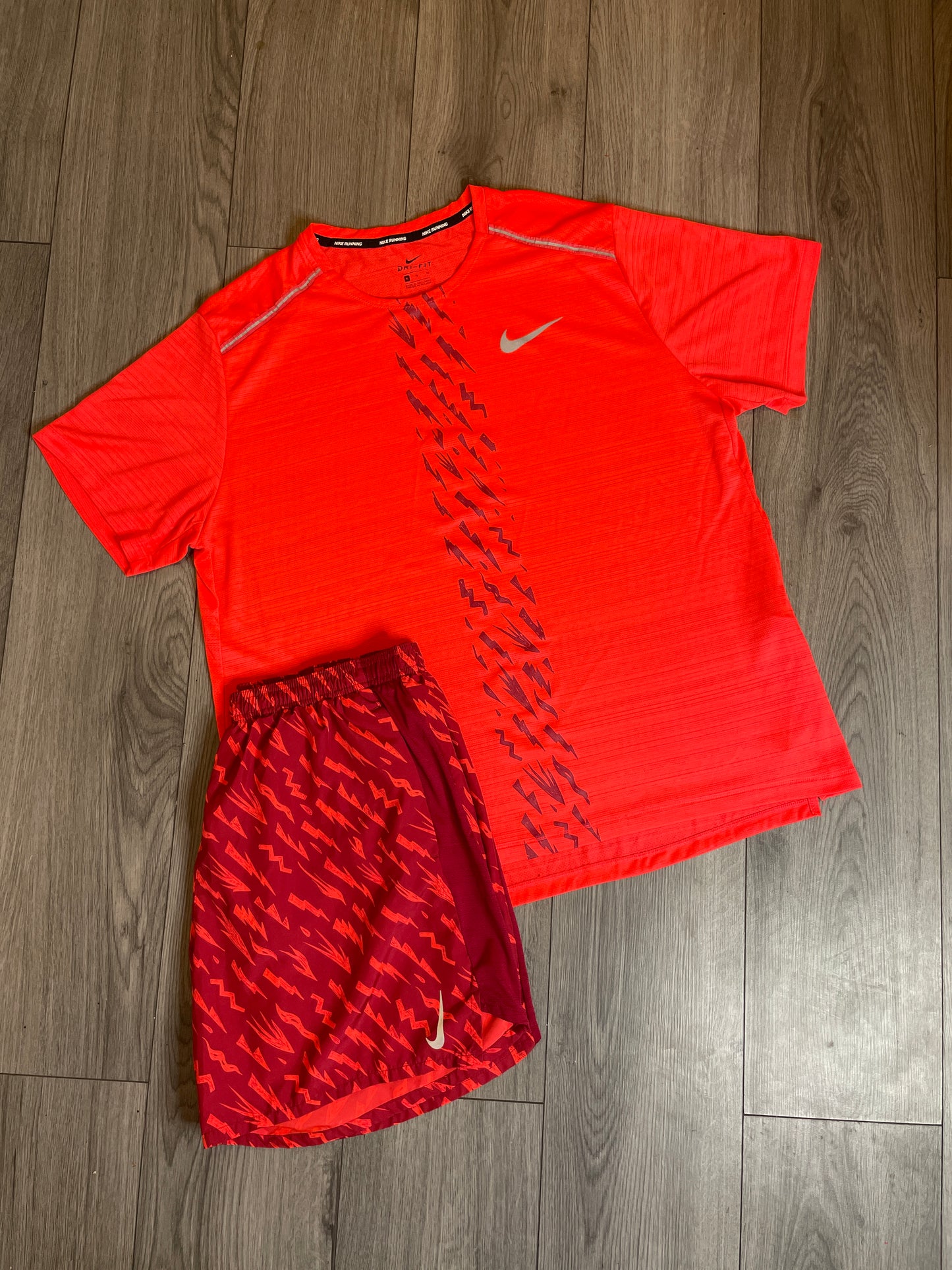 Nike Lightning Bolt Set ⚡️