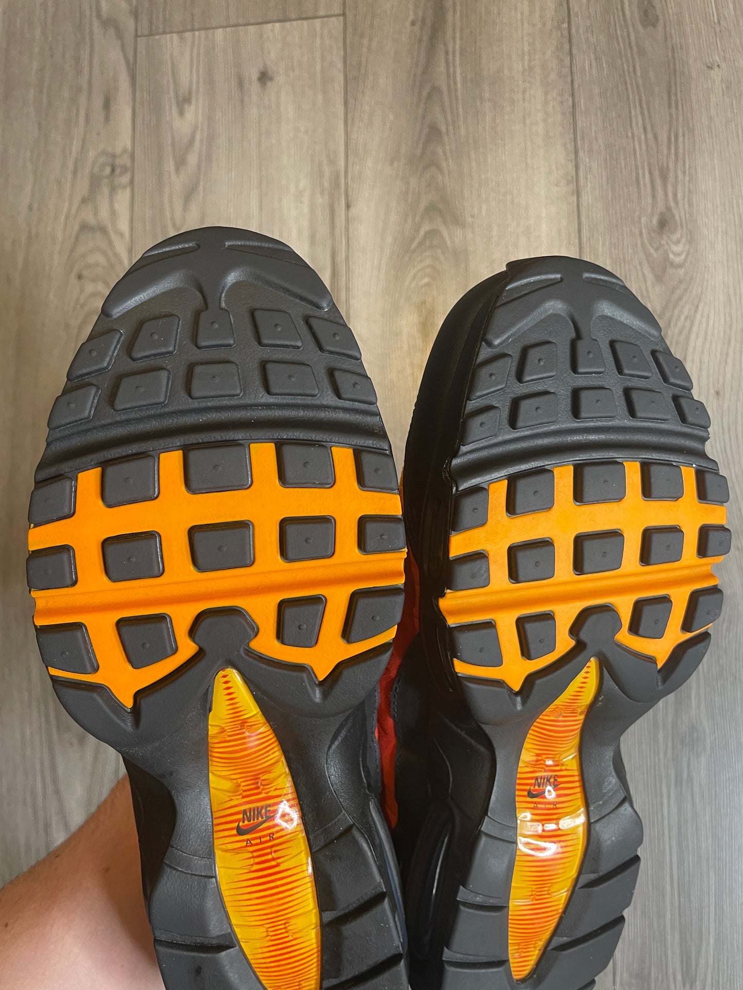 Airmax 95 Rayguns size 9