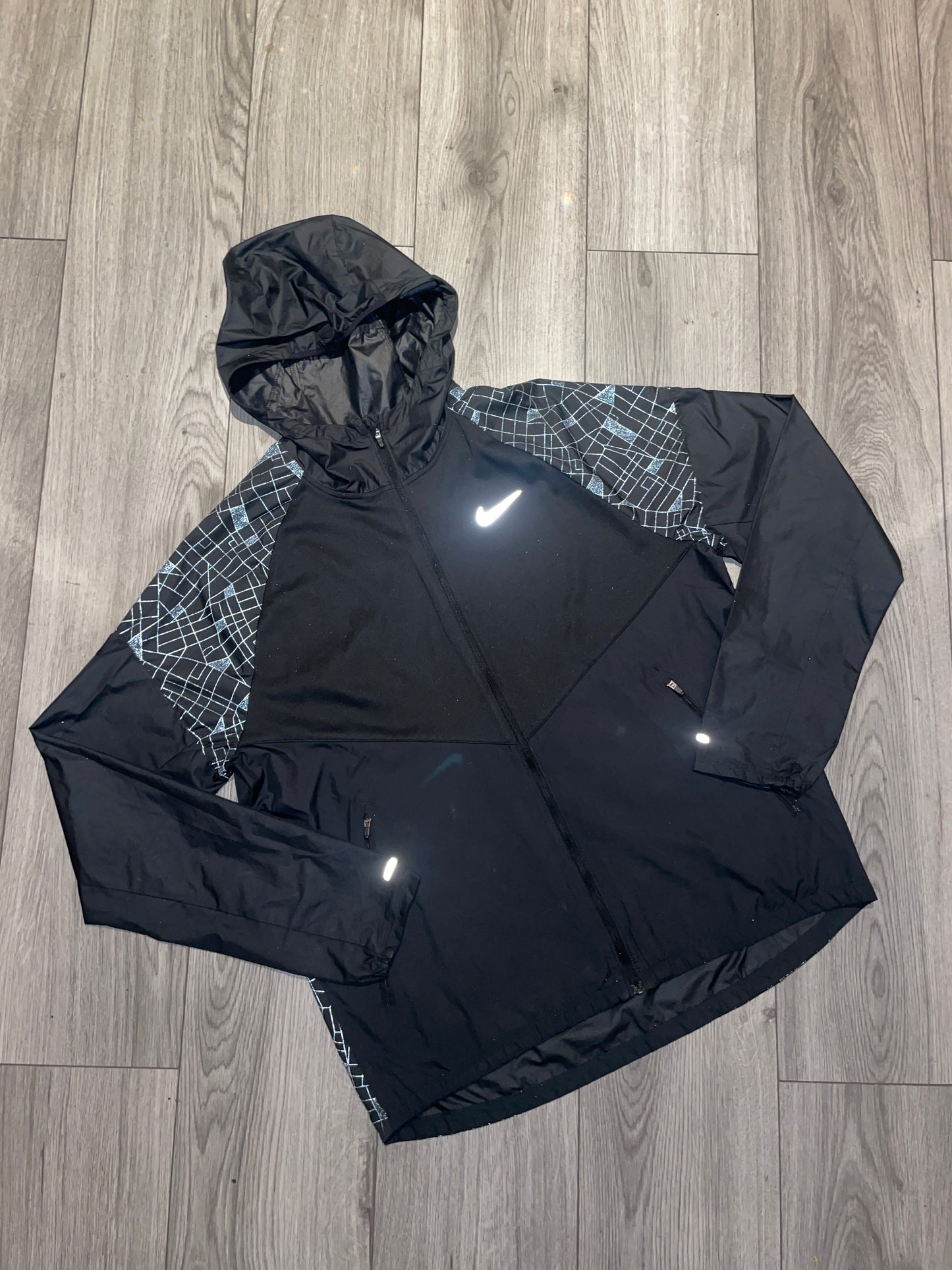 Nike web windbreaker 🕸️