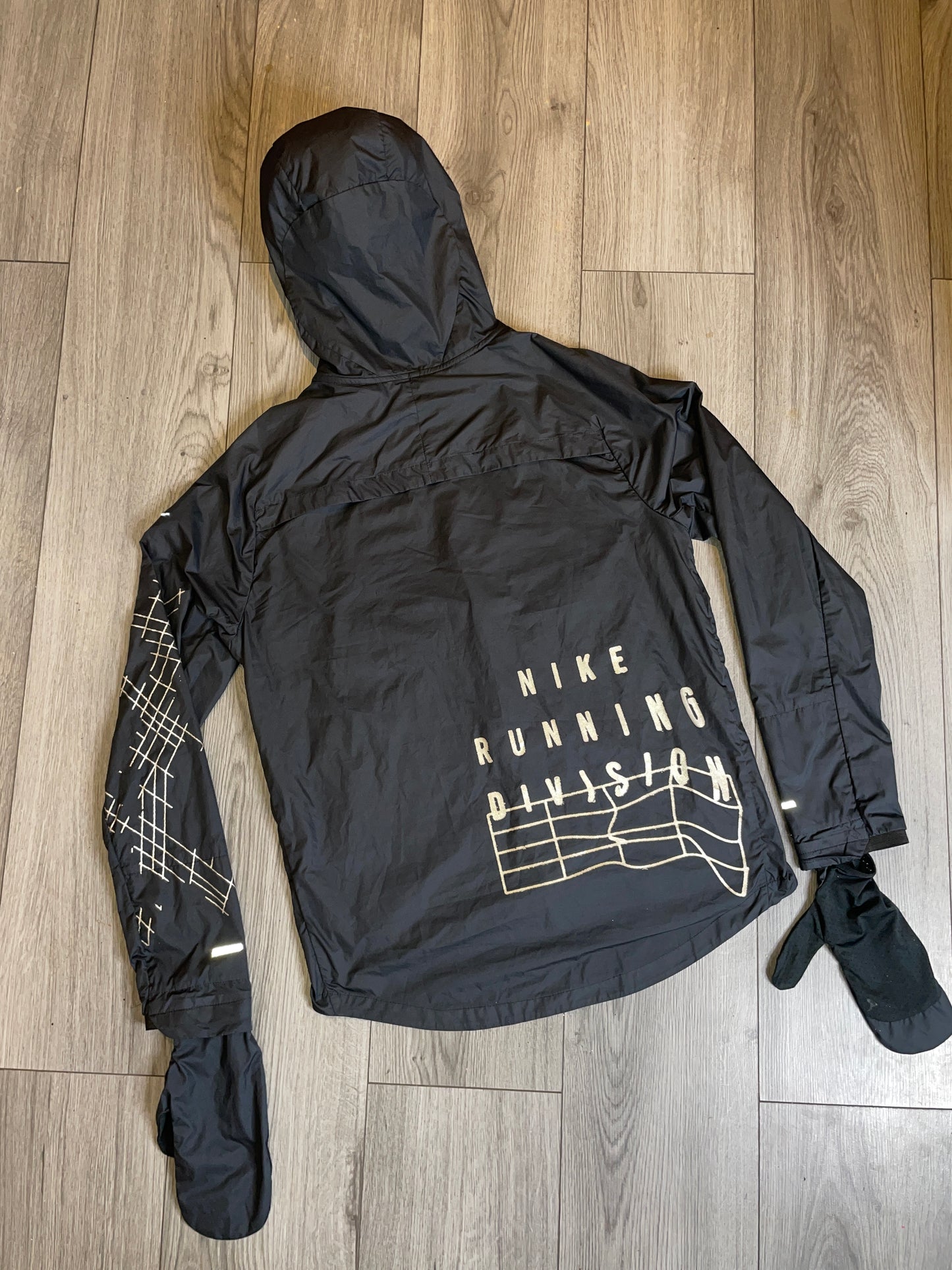 Nike Running Division jacket (S)