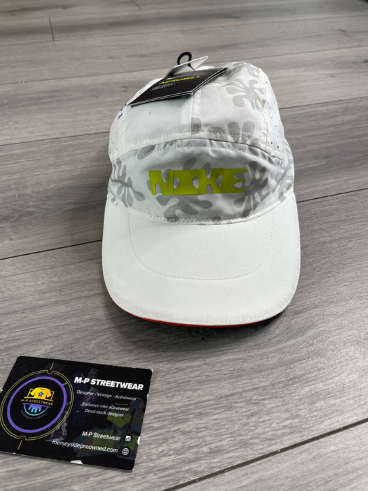 Nike A.I.R Chaz Bear Cap 🧢