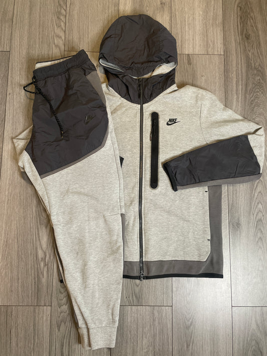 Nike Tech Tracksuit