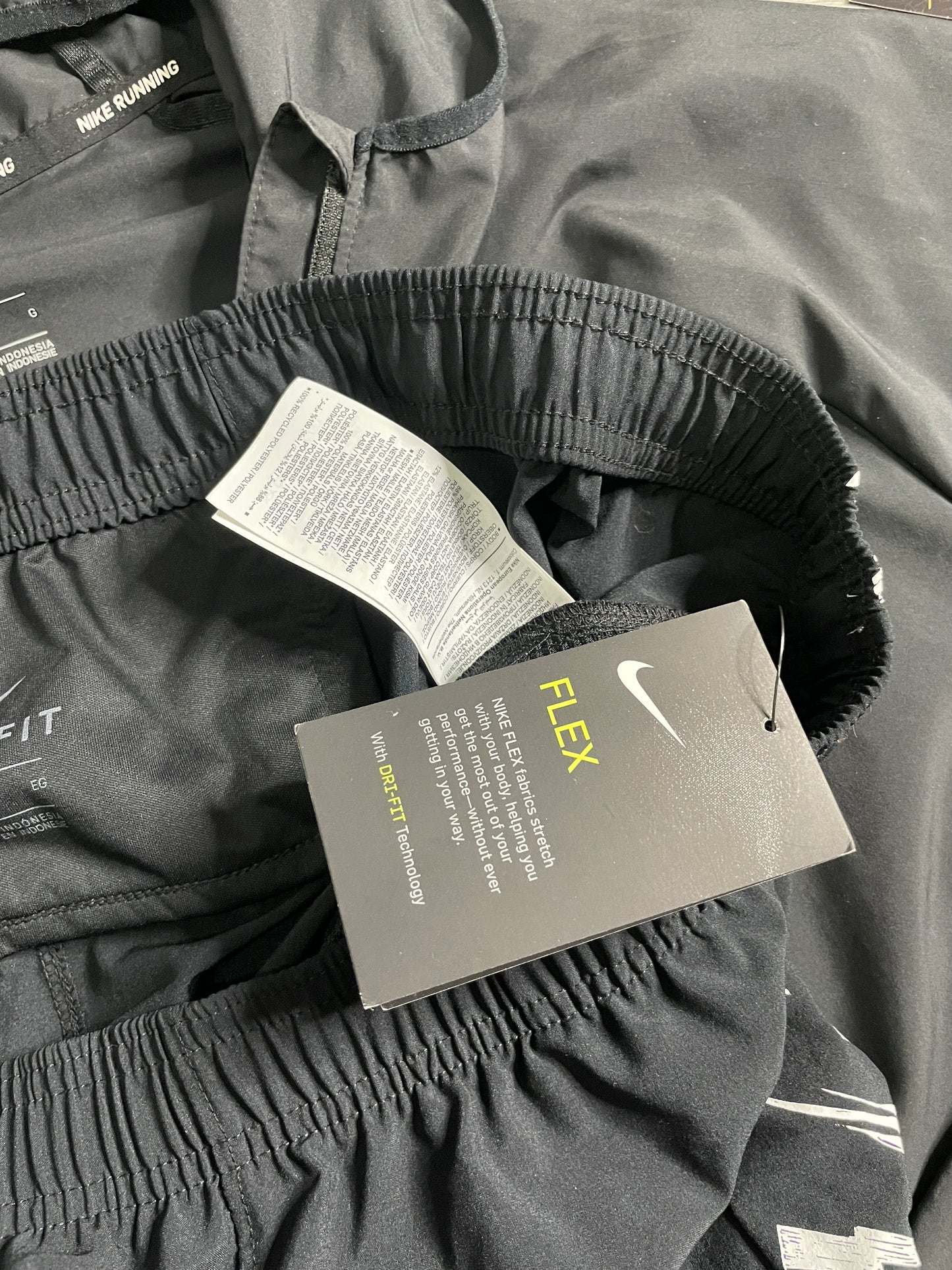Nike Bolt Tracksuit ⚡️ (L)