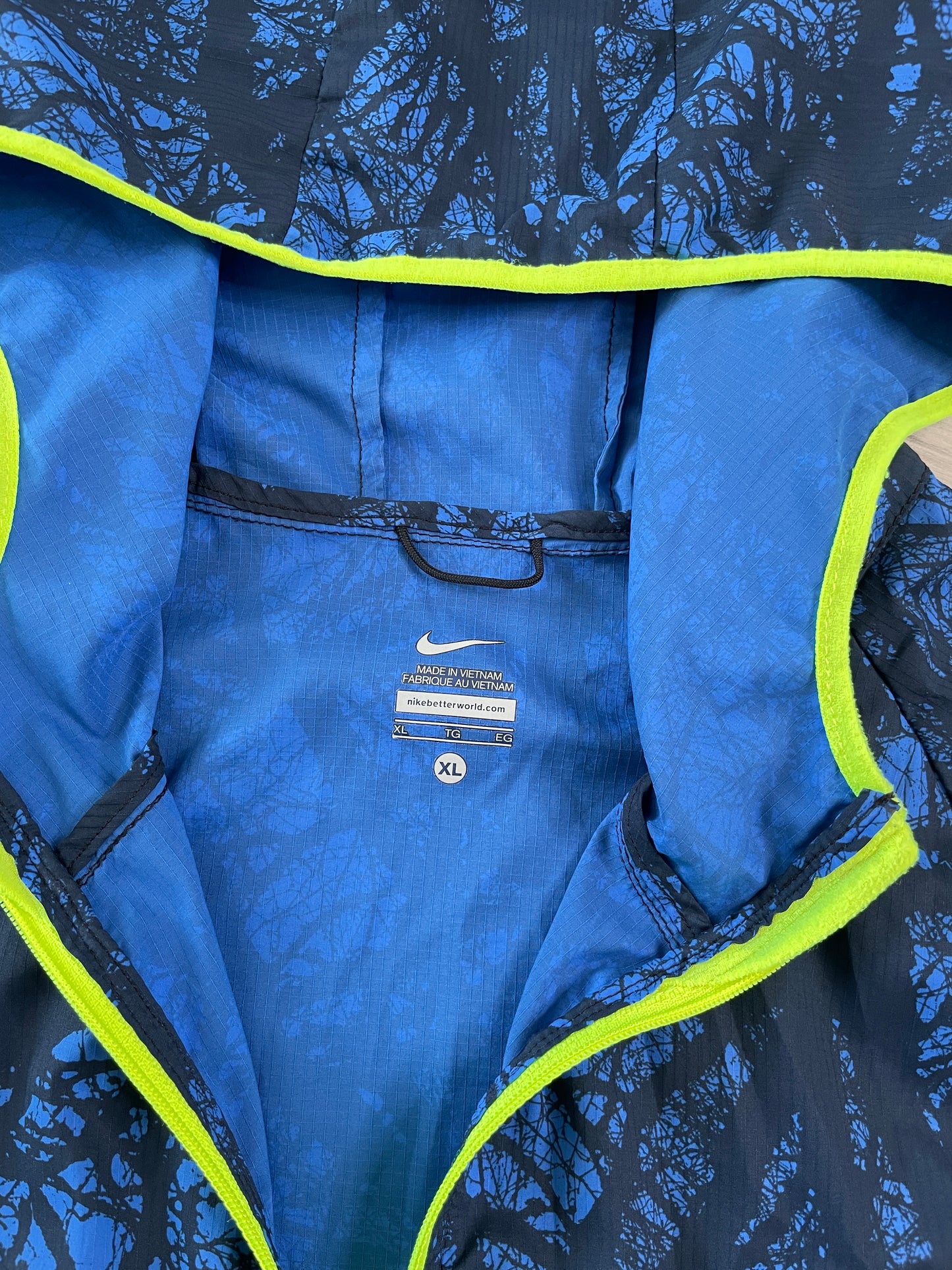 Nike Forest Windbreaker (XL)