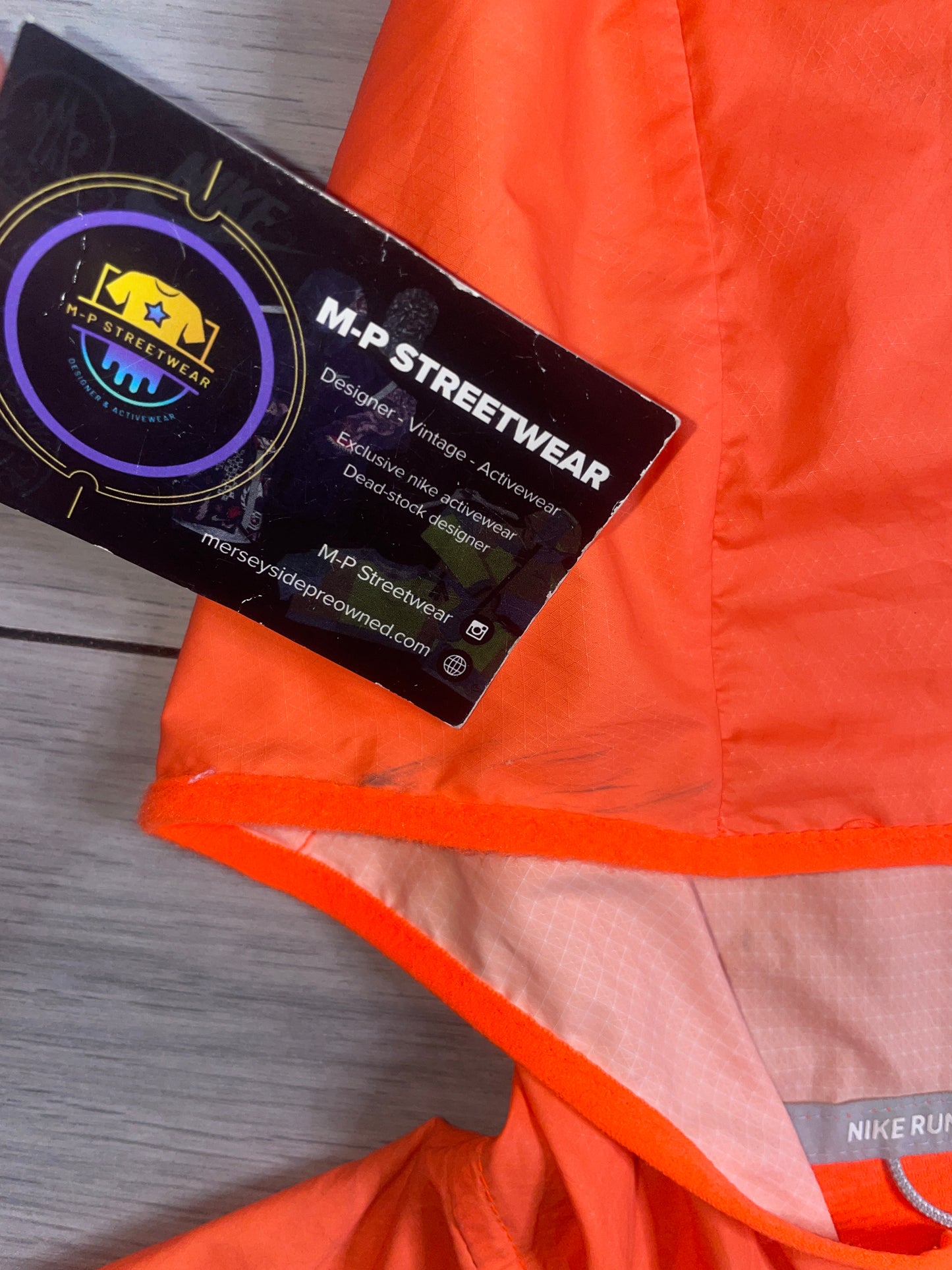 Nike Gradient Sunset Windbreaker (M)