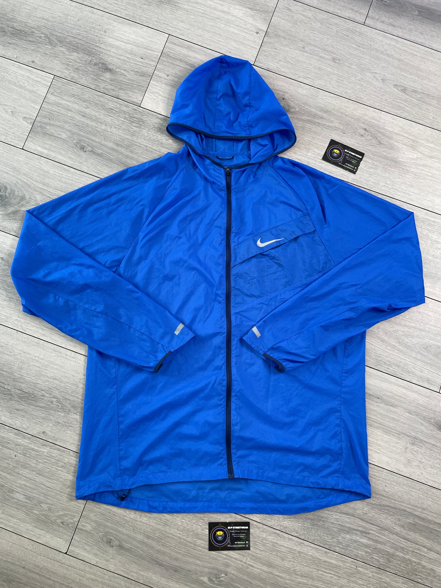 Nike Incredibly Light Windbreaker (XL)