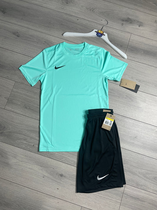 Nike Dri Fit Turquoise Set