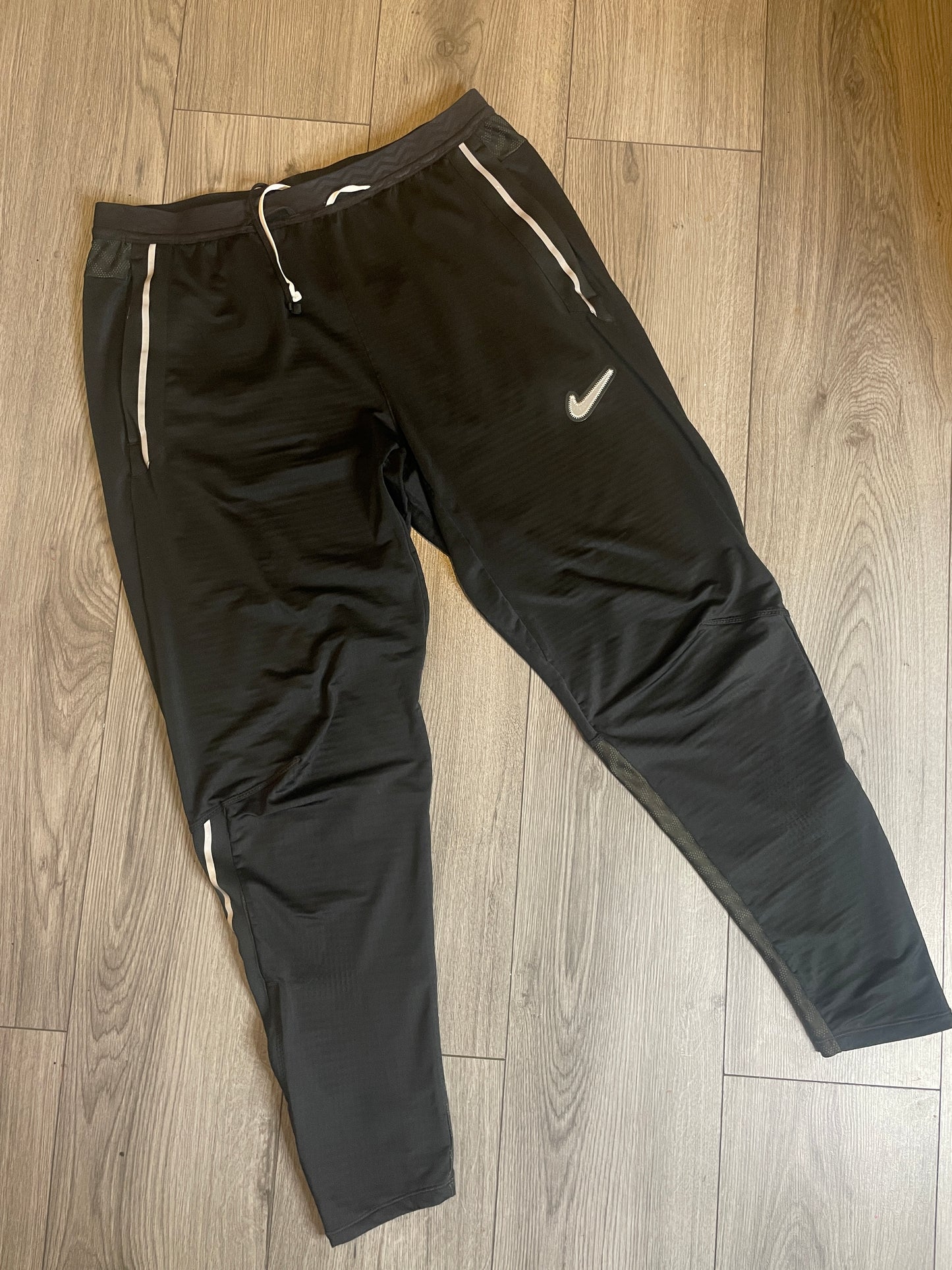 Nike Wild-Run set (M)