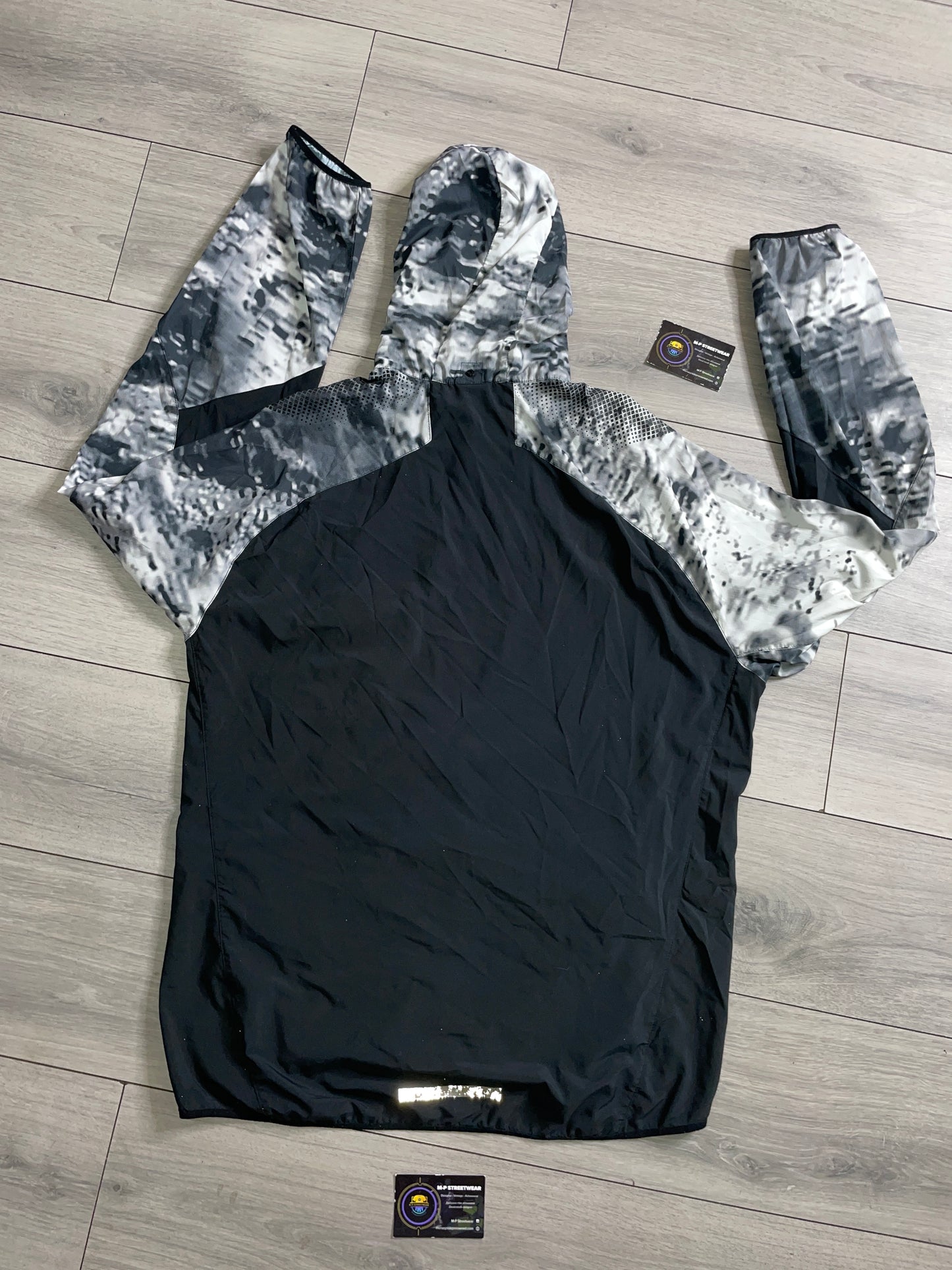 Nike Kiger Windbreaker (XL)