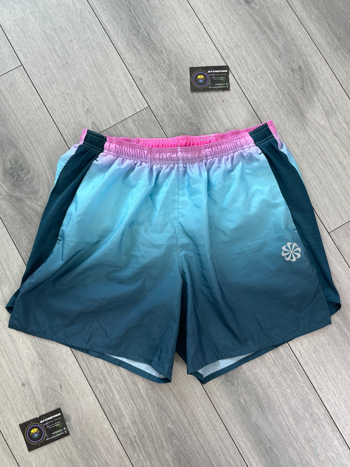Nike Gradient Shorts (XXL)