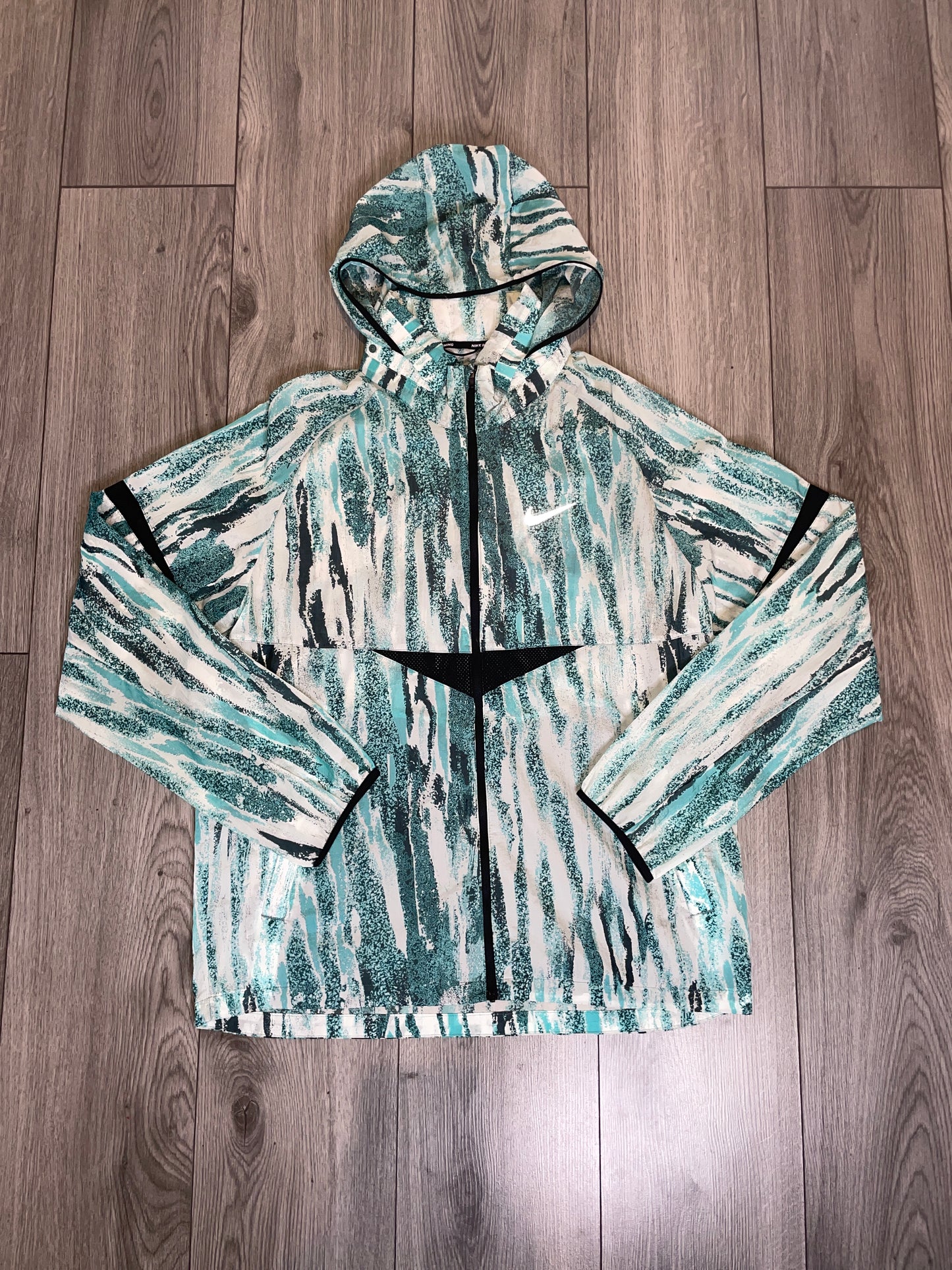 Nike Zebra Windbreaker 🦓