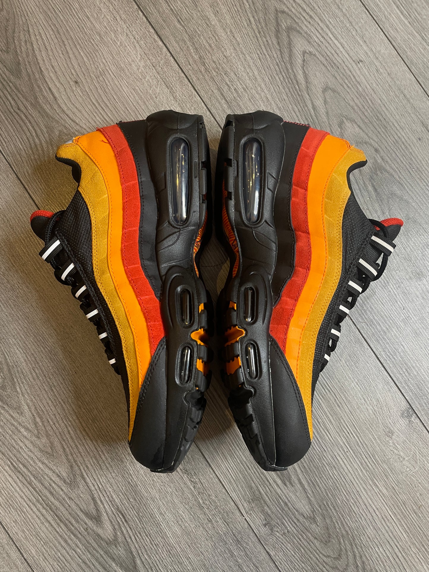 Airmax 95 Rayguns size 9