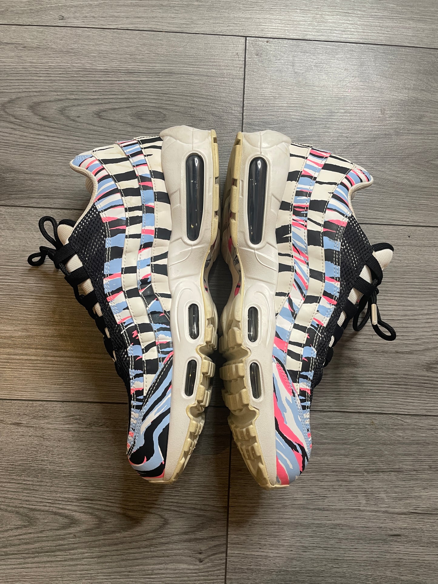 Air Max 95 Korea country pack