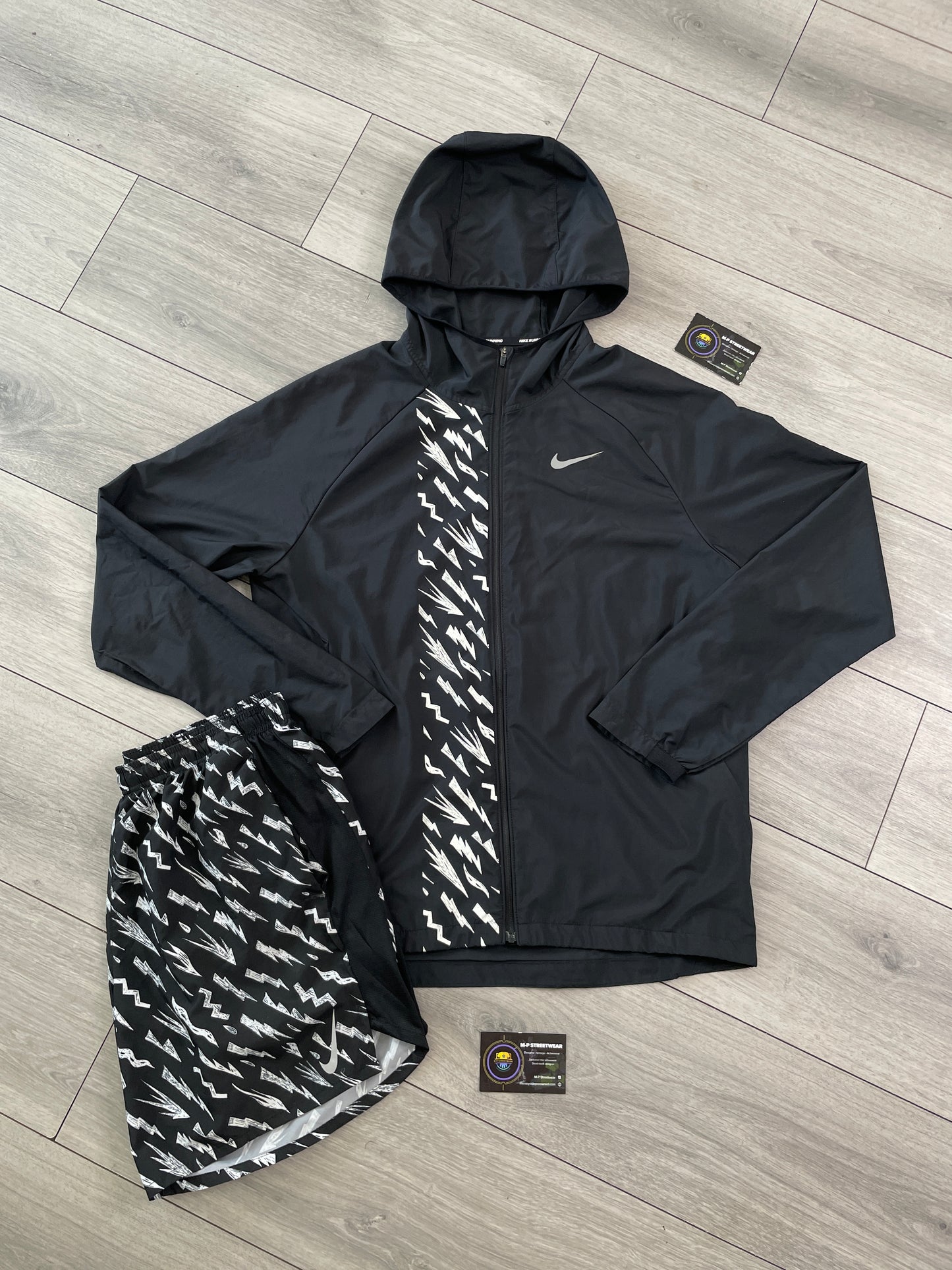 Nike Bolt Set (M)⚡️