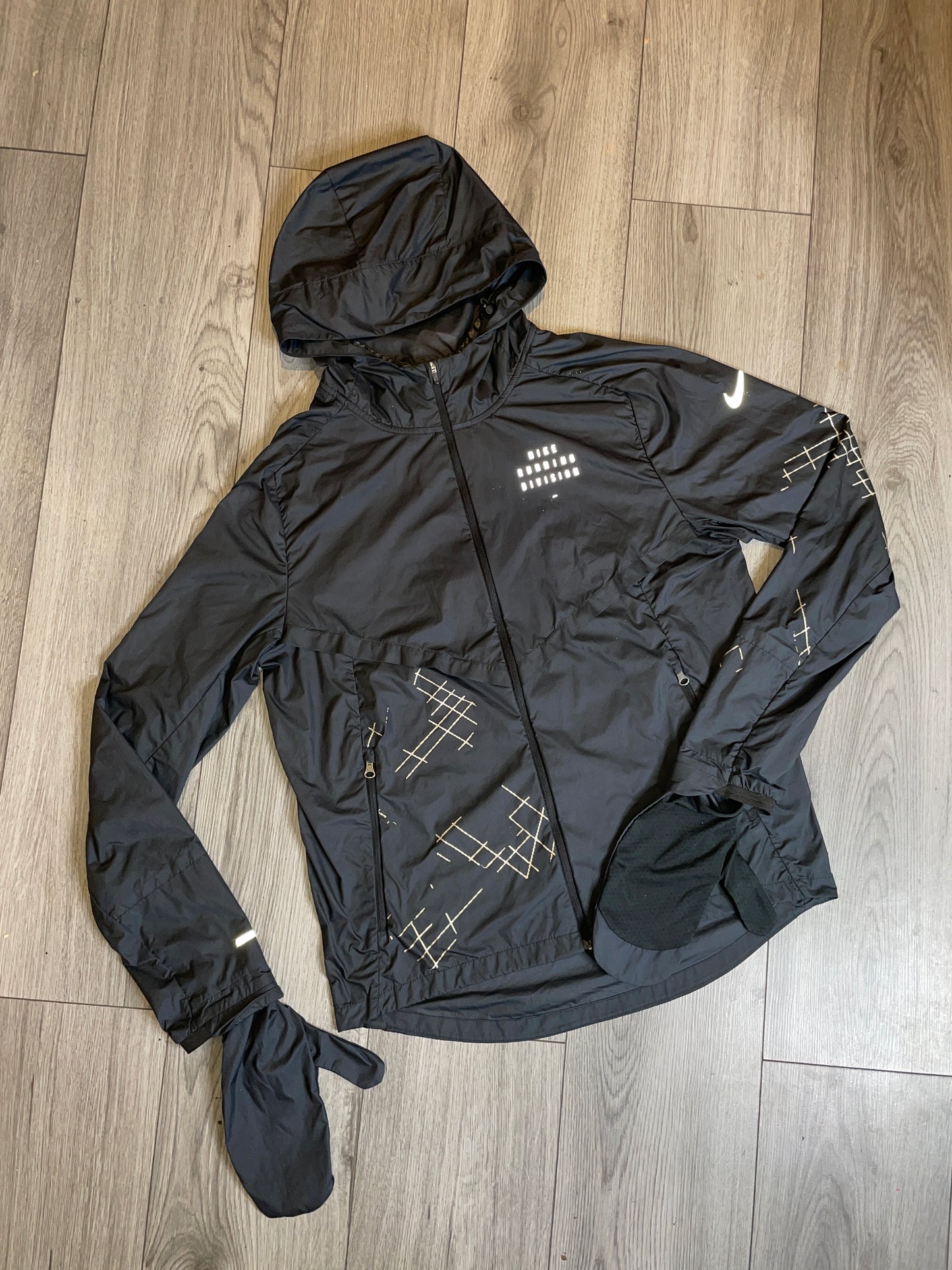 Nike Running Division jacket (S)