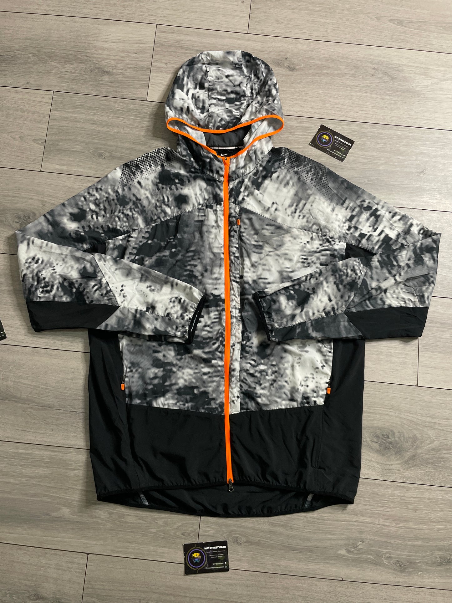 Nike Kiger Windbreaker (XL)