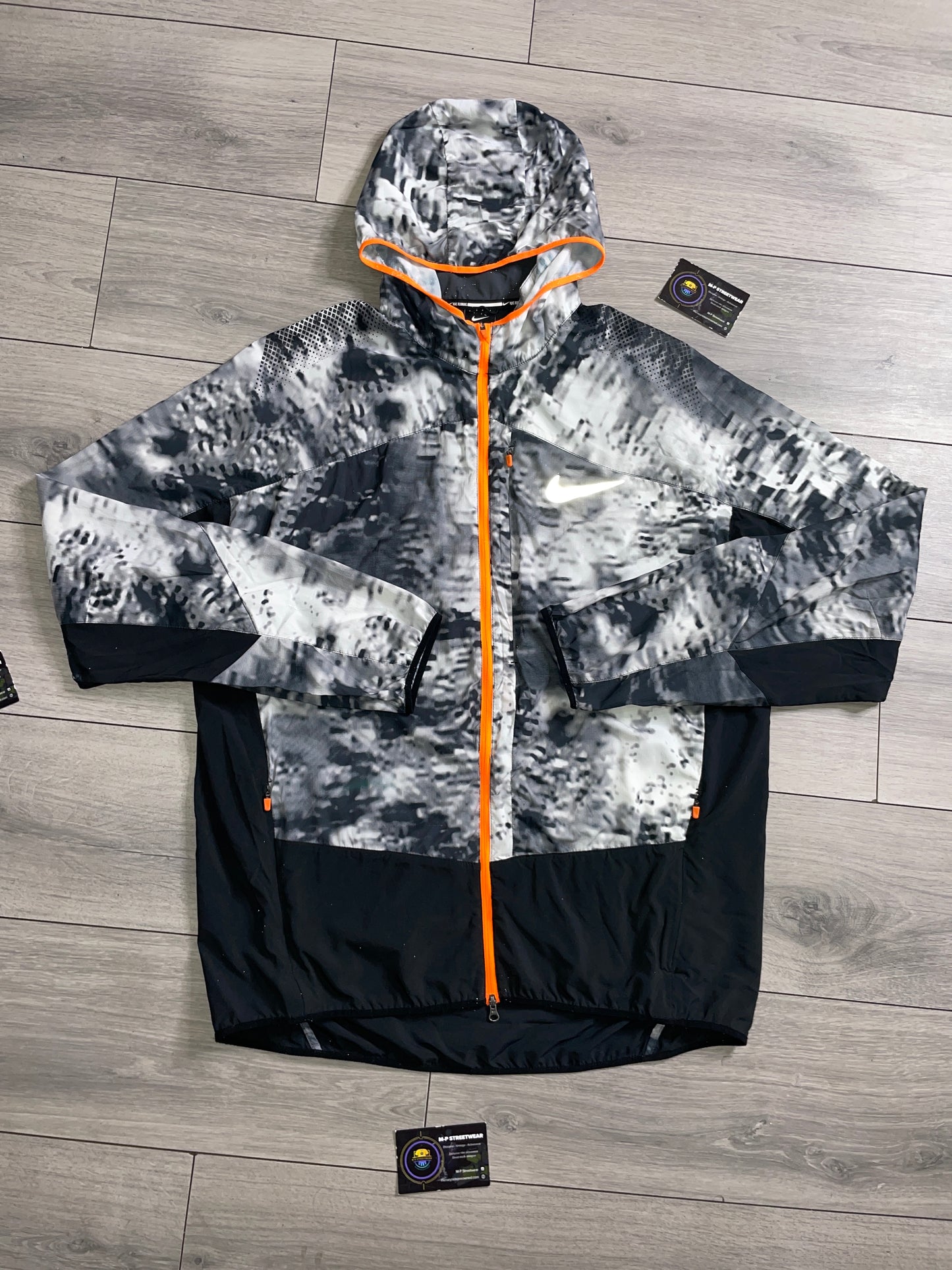 Nike Kiger Windbreaker (XL)