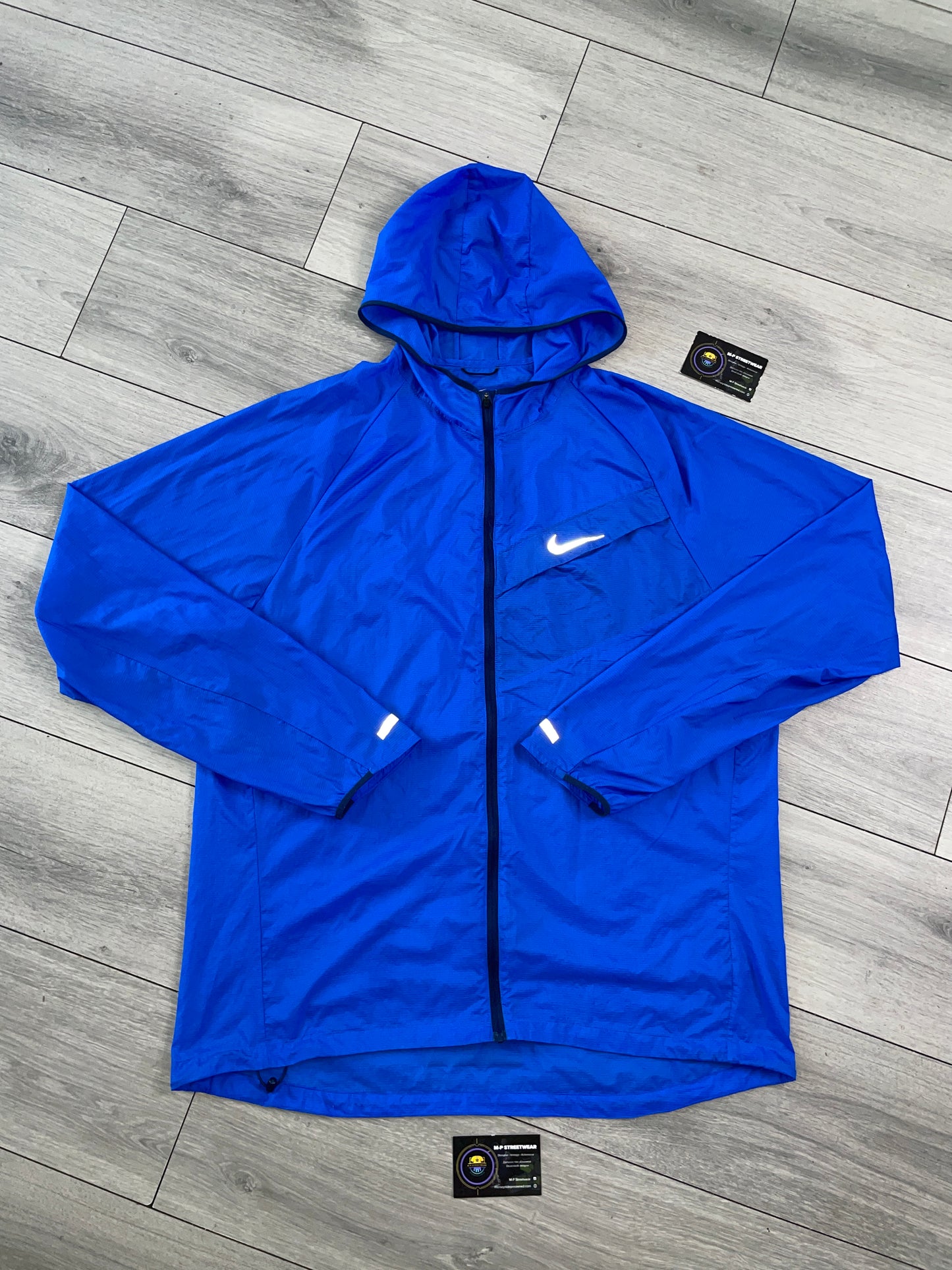 Nike Incredibly Light Windbreaker (XL)