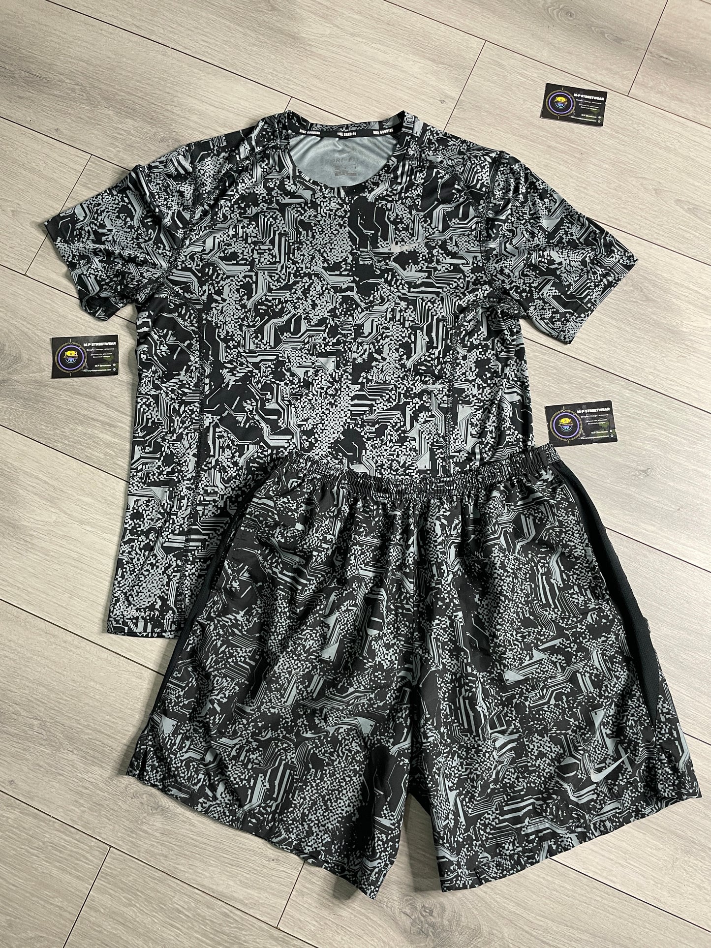 Nike Digital Set 👾