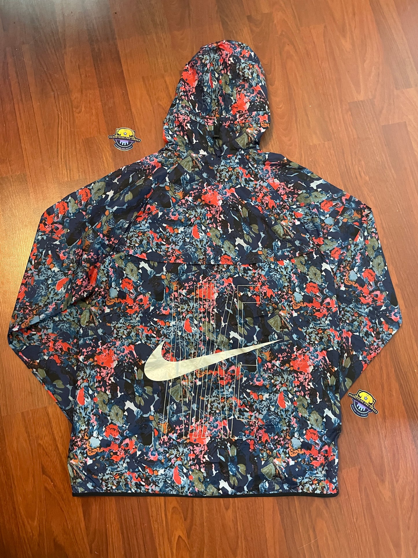 Nike Floral Windbreaker 🌸