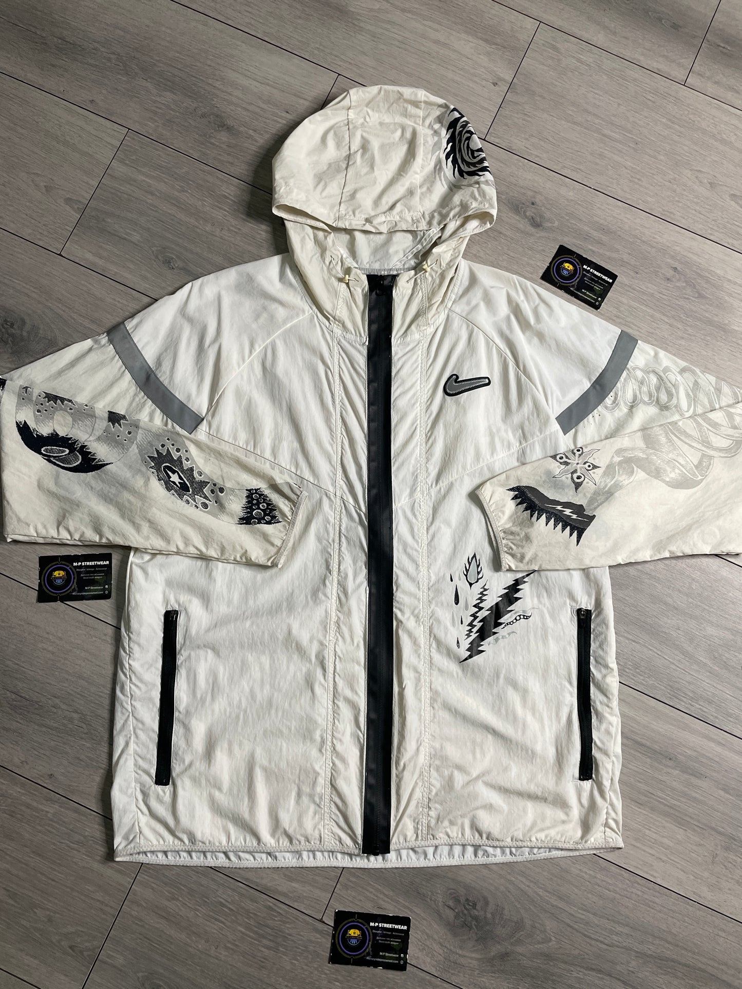 Nike Tokyo “Dragon” Windbreaker (XL)