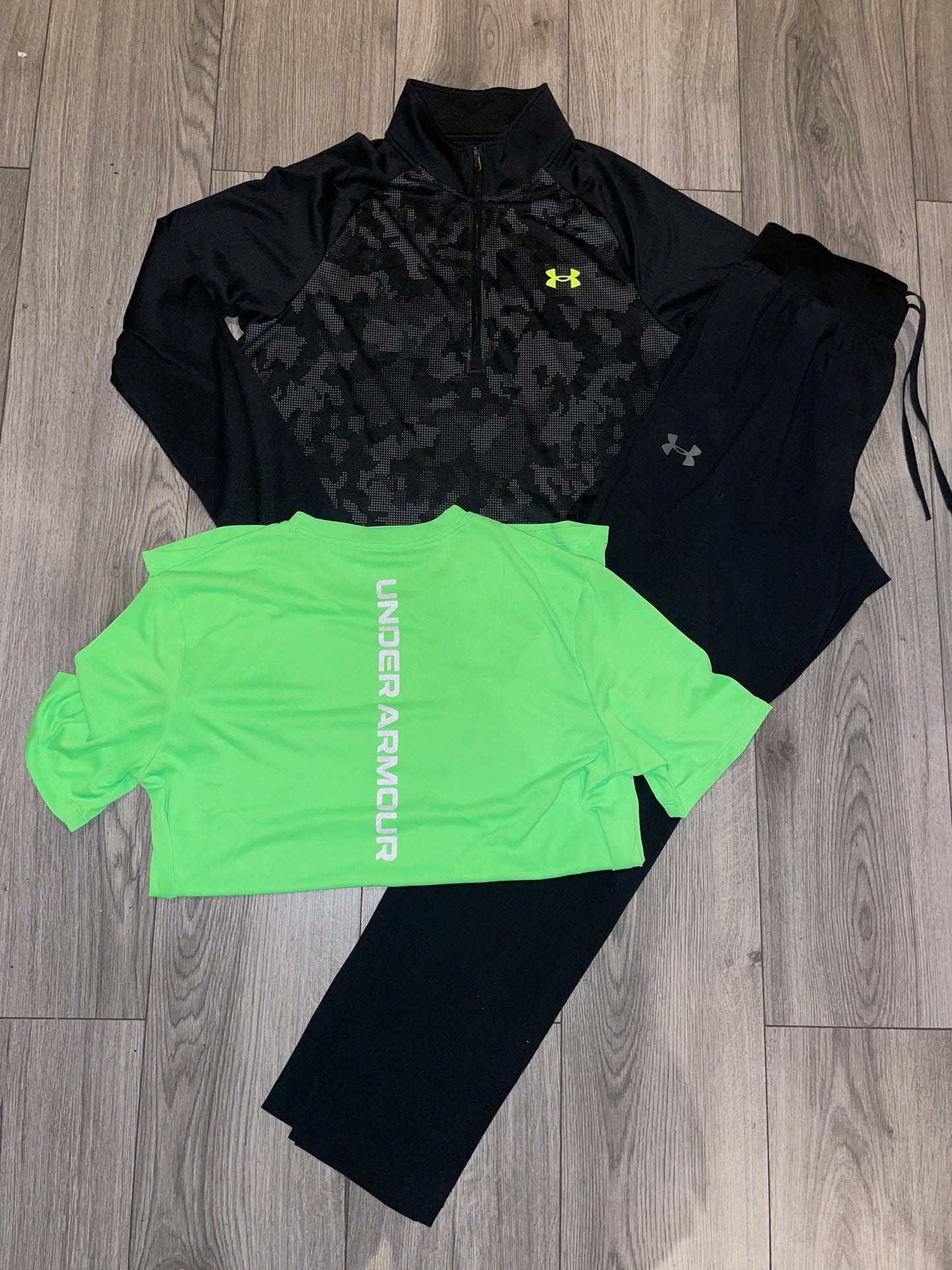 Under Armour Neon 3 piece set