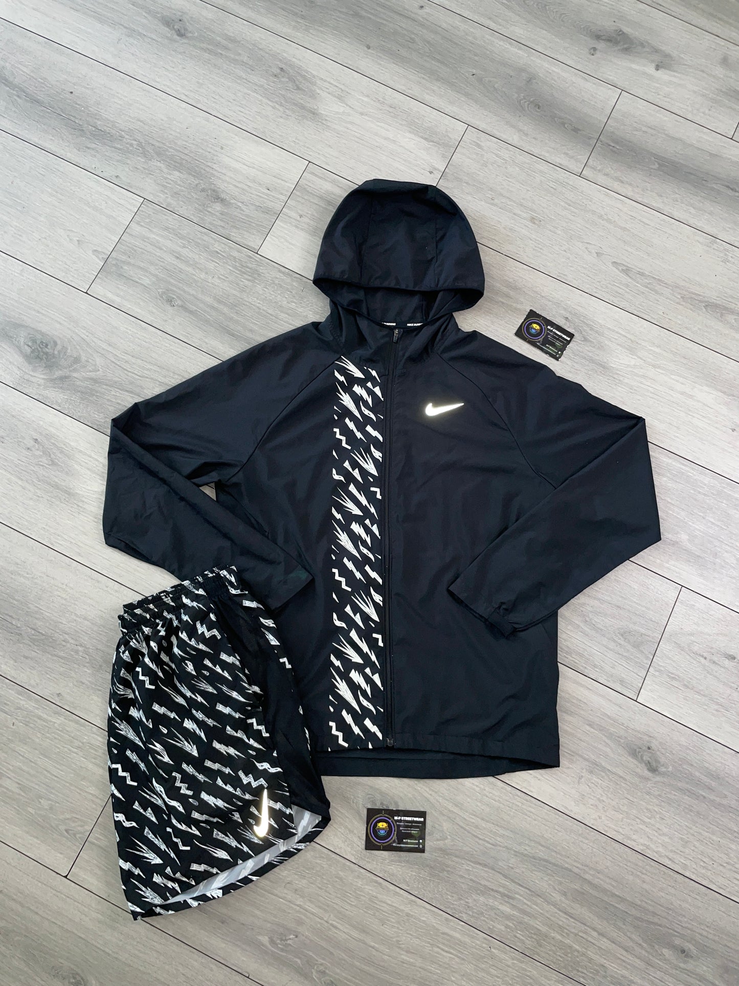 Nike Bolt Set (M)⚡️