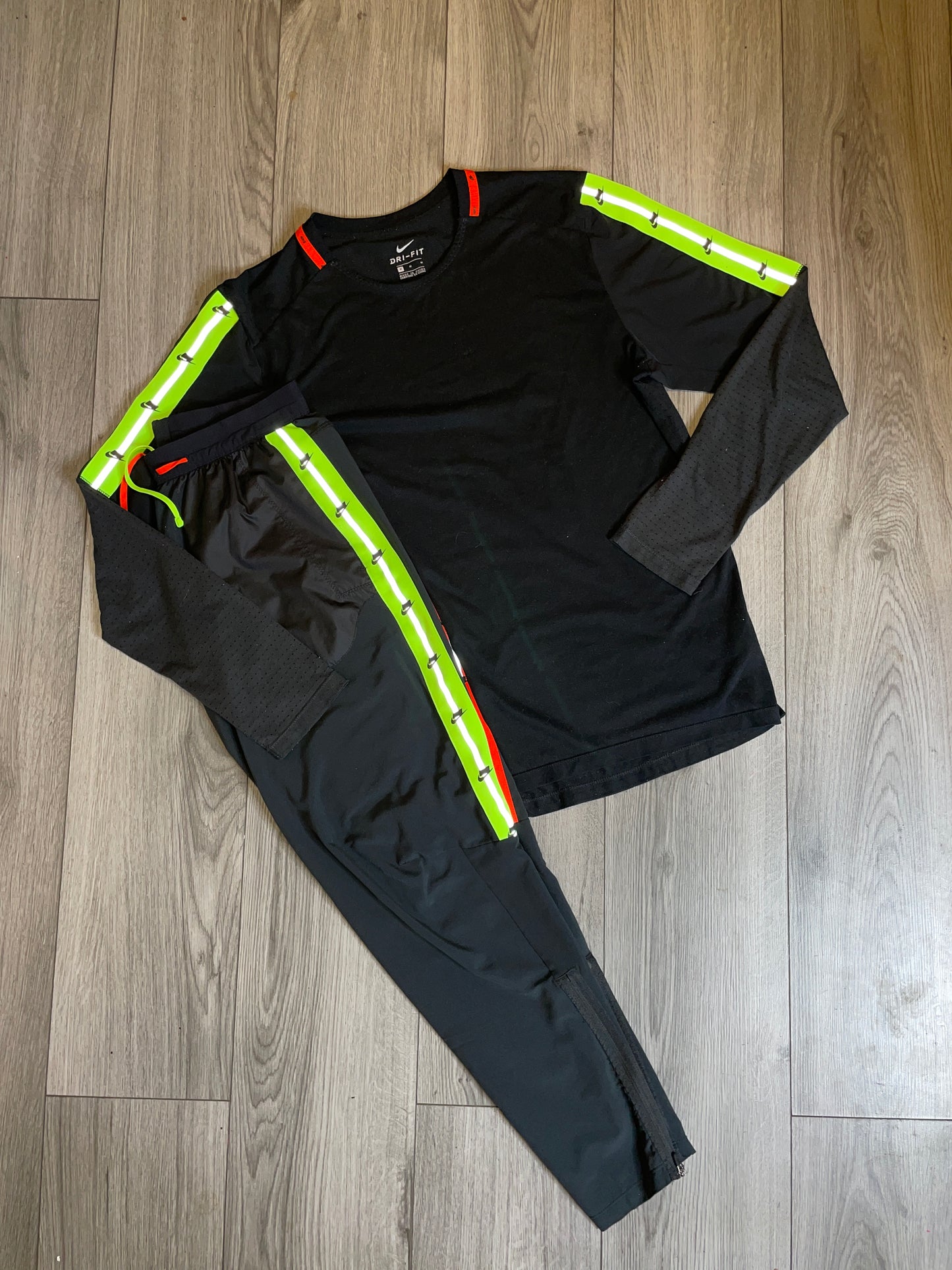 Nike Wild Run T & pants set