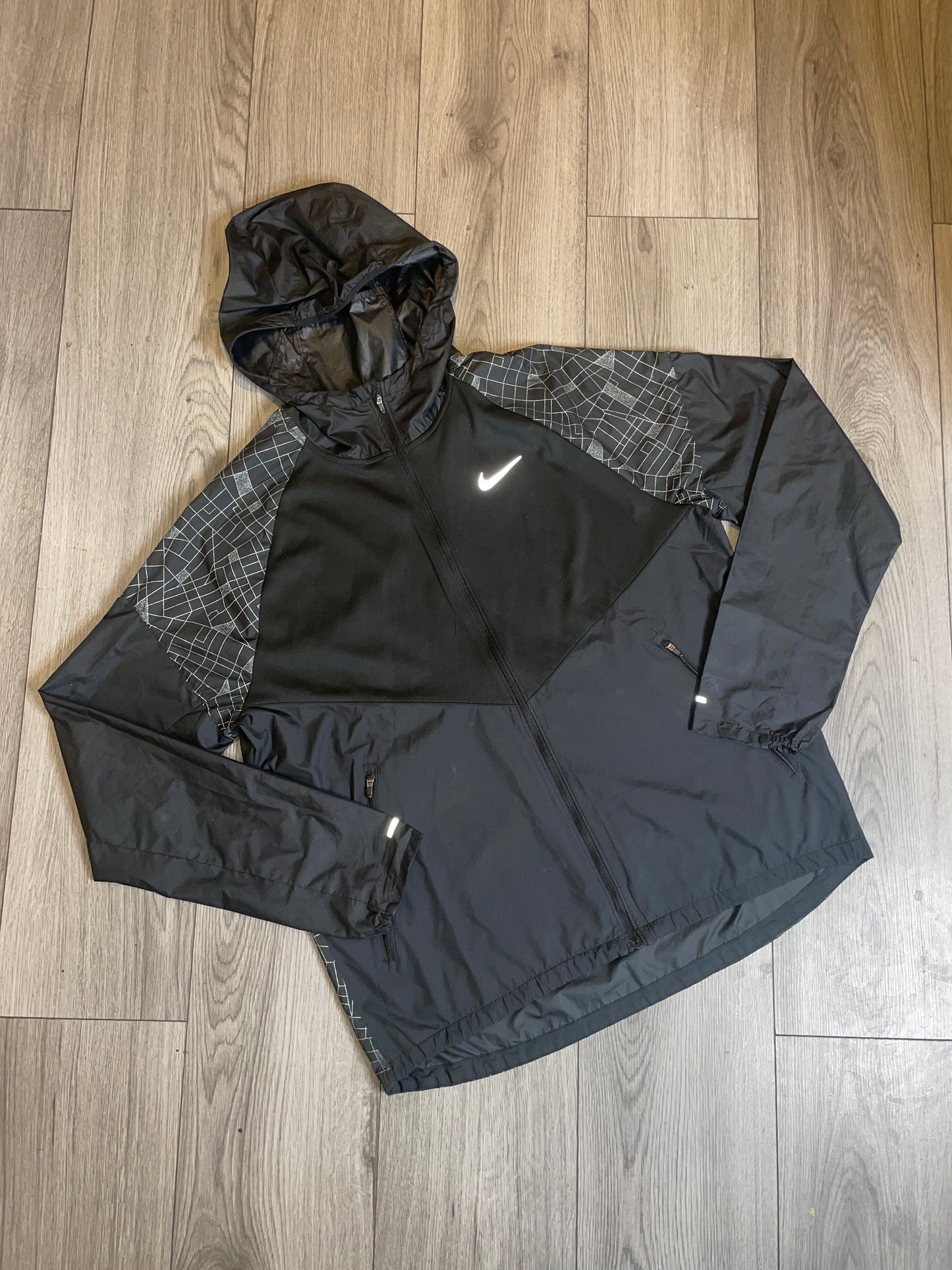 Nike web windbreaker 🕸️