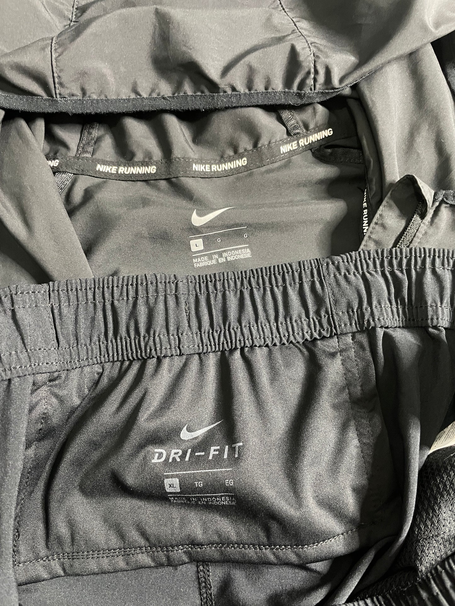 Nike Bolt Tracksuit ⚡️ (L)