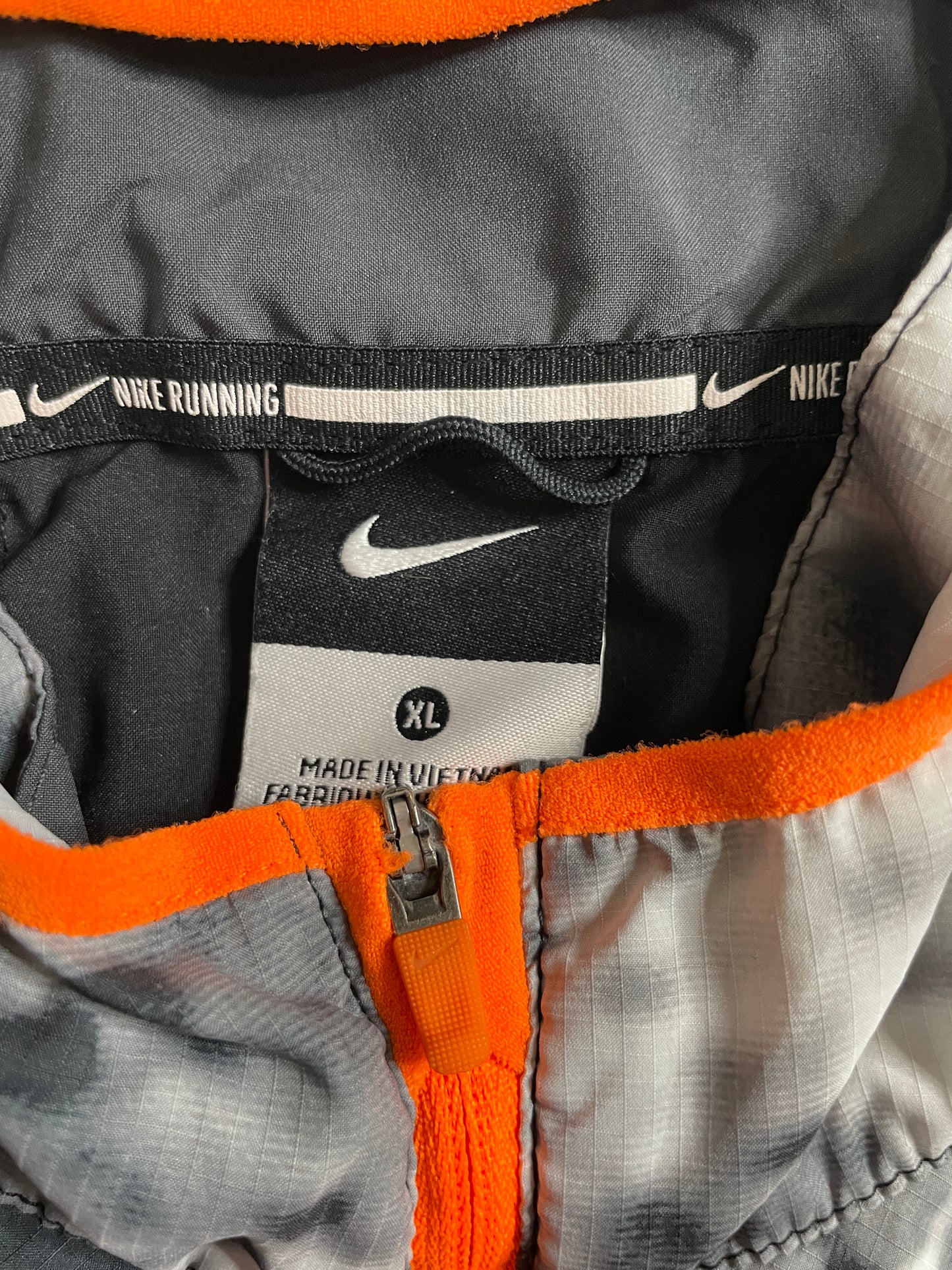 Nike Kiger Windbreaker (XL)